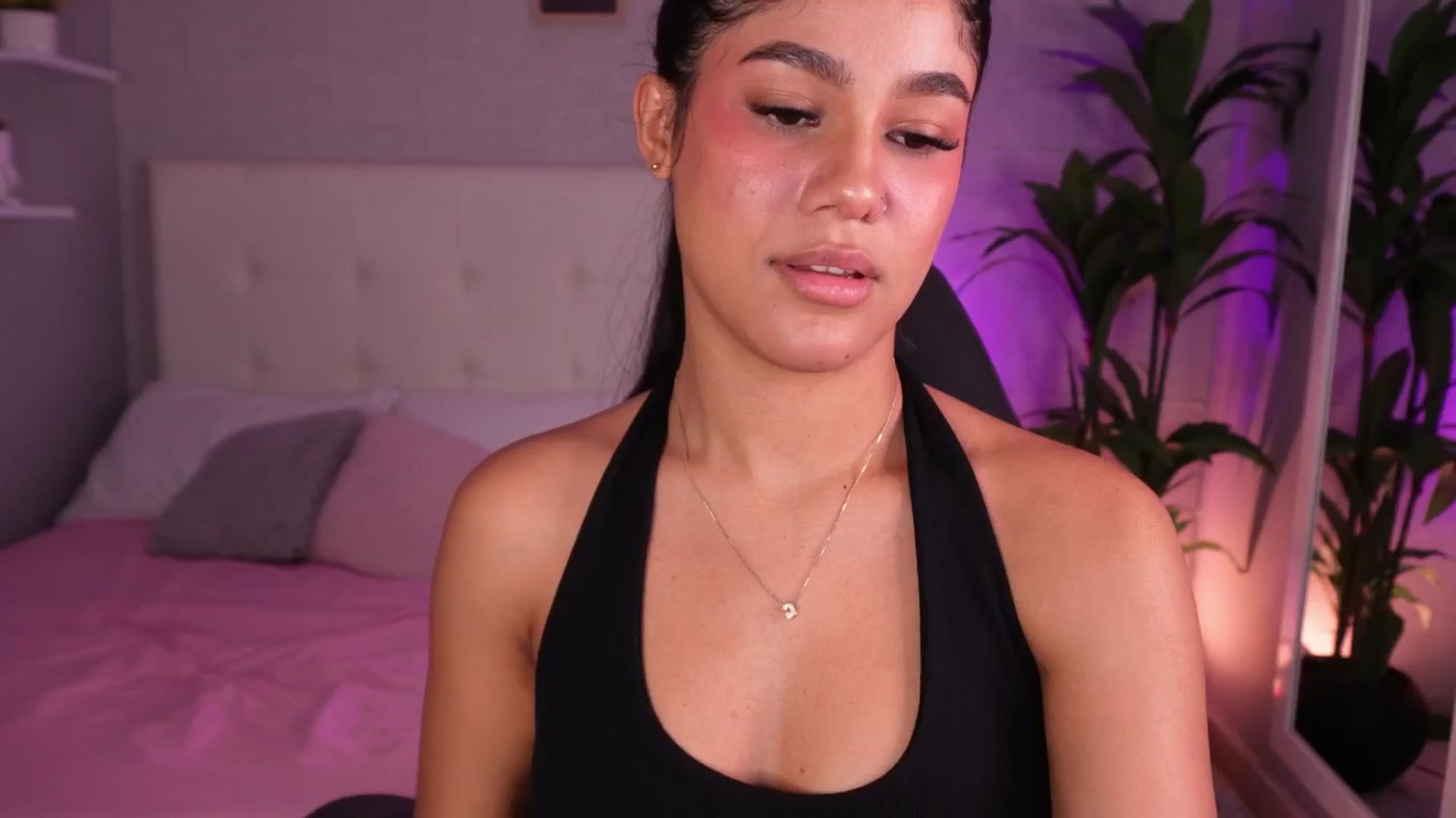 Gallery image thumbnail from Mia_gabbaai's myfreecams stream on, 08/21/2025, 18:30 image 16 of 20