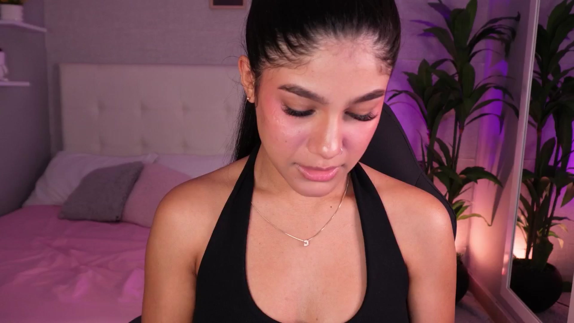 Gallery image thumbnail from Mia_gabbaai's myfreecams stream on, 08/21/2025, 18:30 image 11 of 20