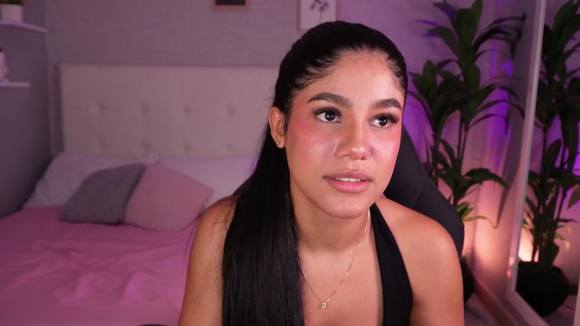 Gallery image thumbnail from Mia_gabbaai's myfreecams stream on, 08/21/2025, 18:30 image 19 of 20