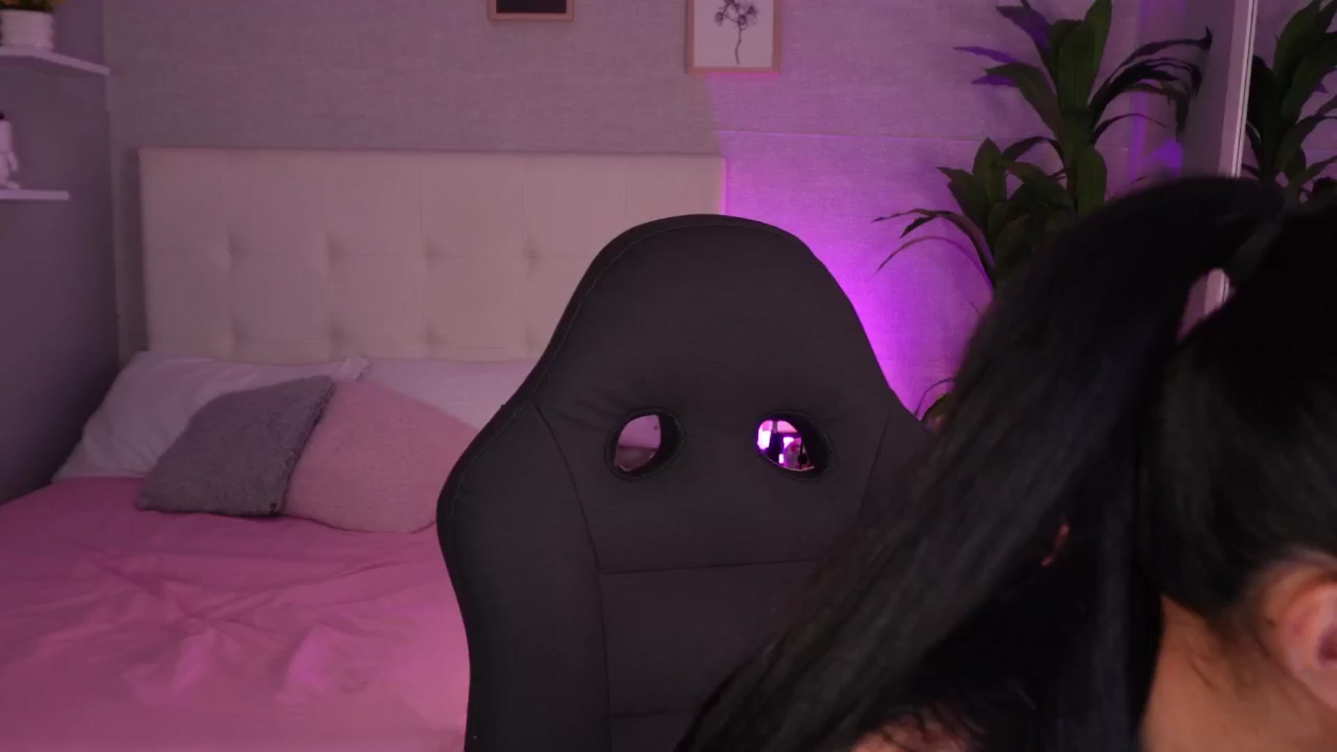 Gallery image thumbnail from Mia_gabbaai's myfreecams stream on, 08/21/2025, 18:30 image 3 of 20