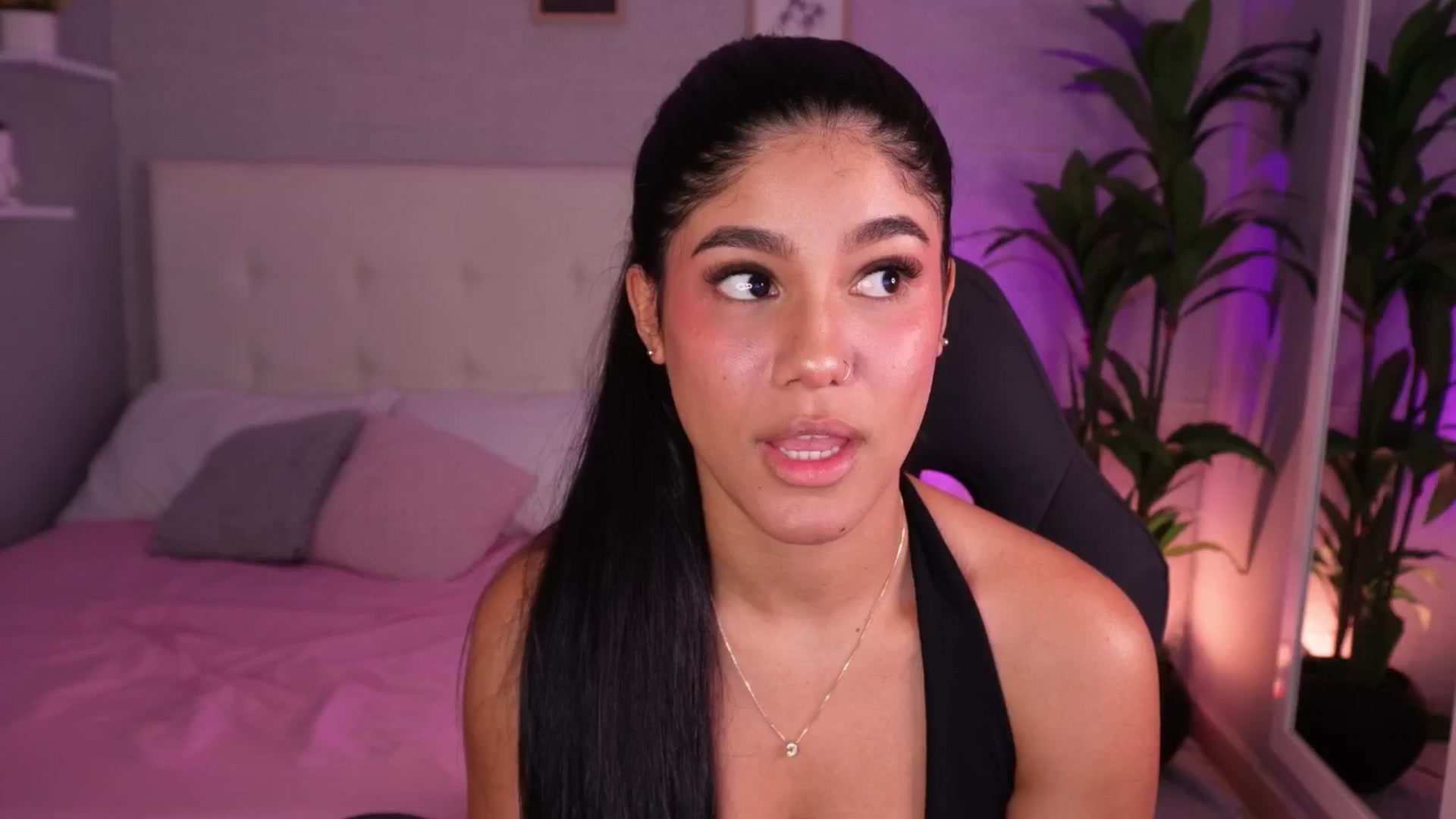 Gallery image thumbnail from Mia_gabbaai's myfreecams stream on, 08/21/2025, 18:30 image 18 of 20