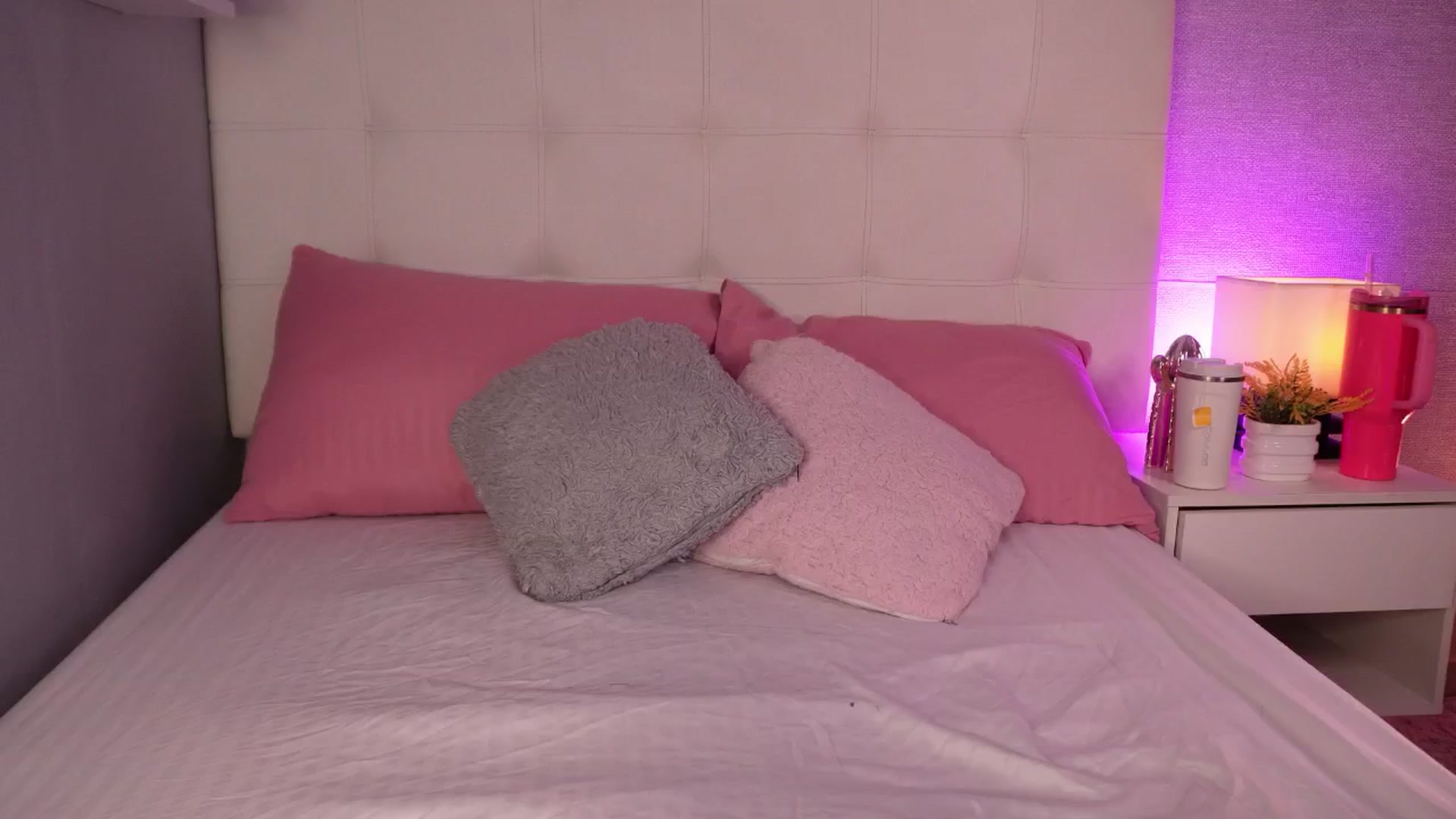 Gallery image thumbnail from Mia_gabbaai's myfreecams stream on, 09/06/2025, 14:58 image 1 of 20