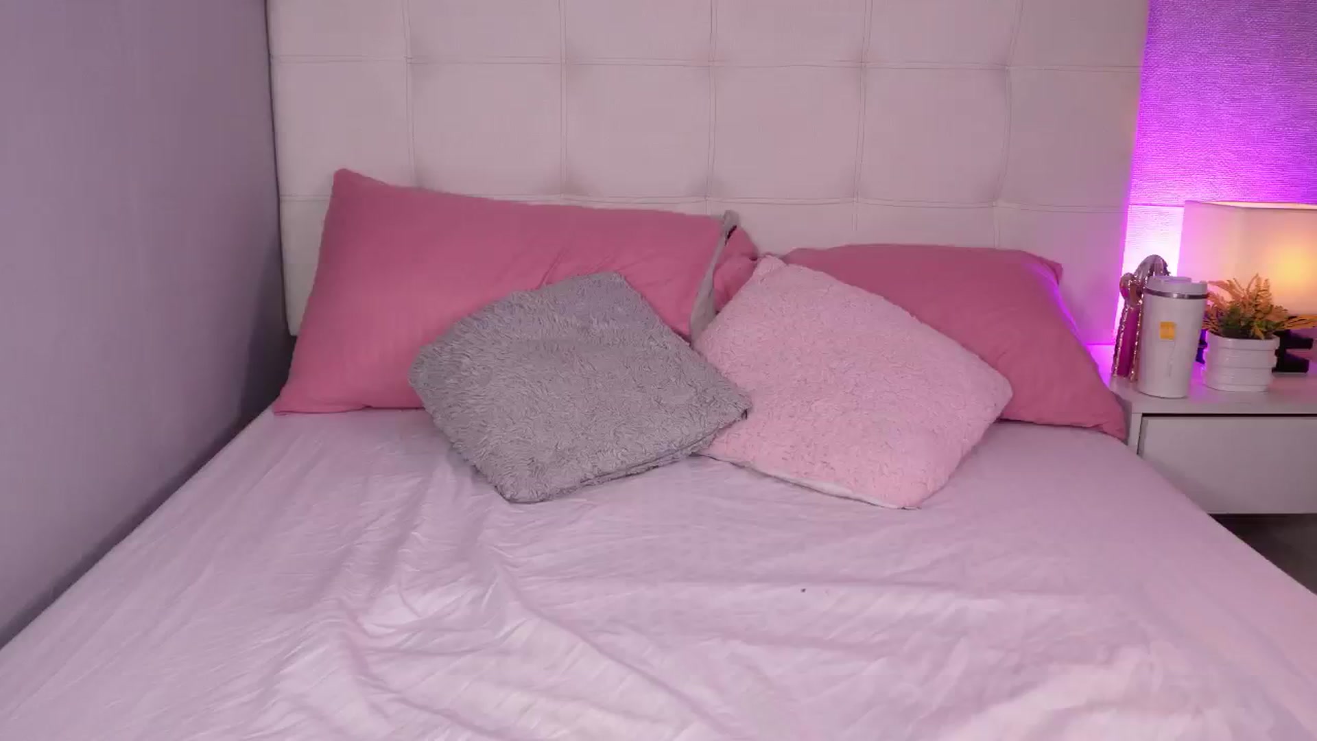 Gallery image thumbnail from Mia_gabbaai's myfreecams stream on, 09/06/2025, 14:58 image 18 of 20
