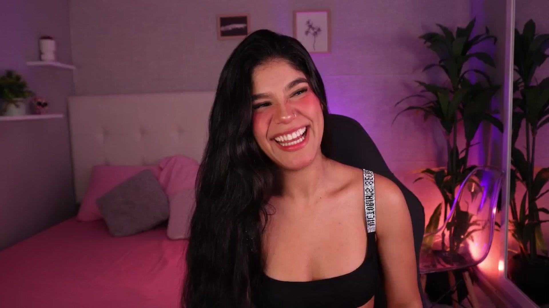 Gallery image thumbnail from Mia_gabbaai's myfreecams stream on, 09/15/2025, 13:39 image 8 of 20