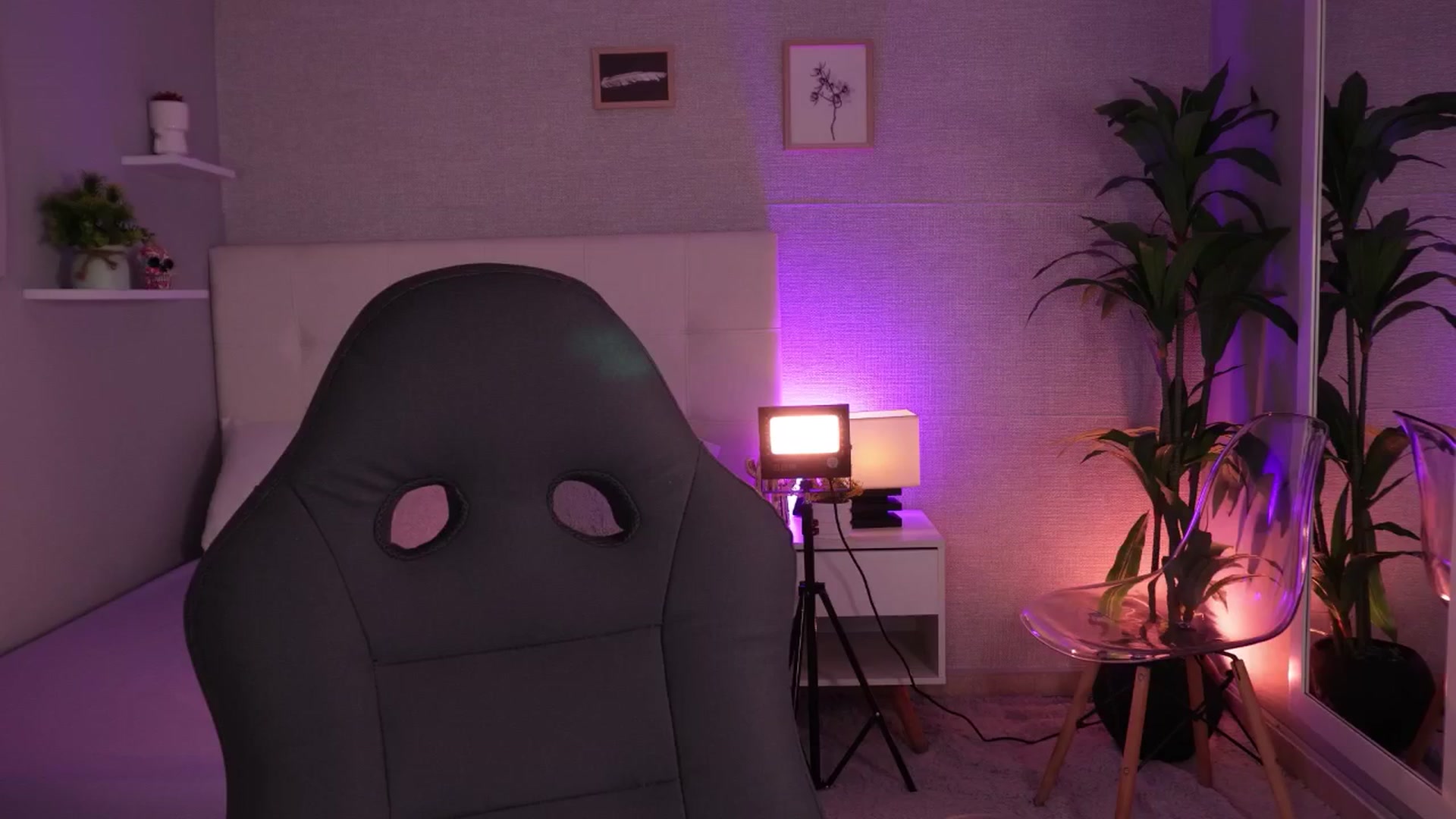 Gallery image thumbnail from Mia_gabbaai's myfreecams stream on, 09/17/2025, 17:04 image 20 of 20