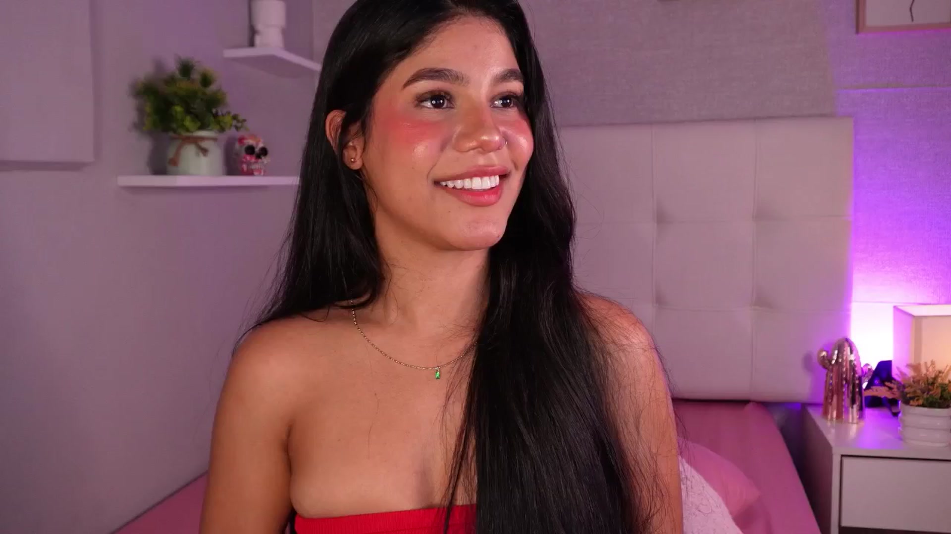 Gallery image thumbnail from Mia_gabbaai's myfreecams stream on, 09/20/2025, 20:04 image 3 of 20