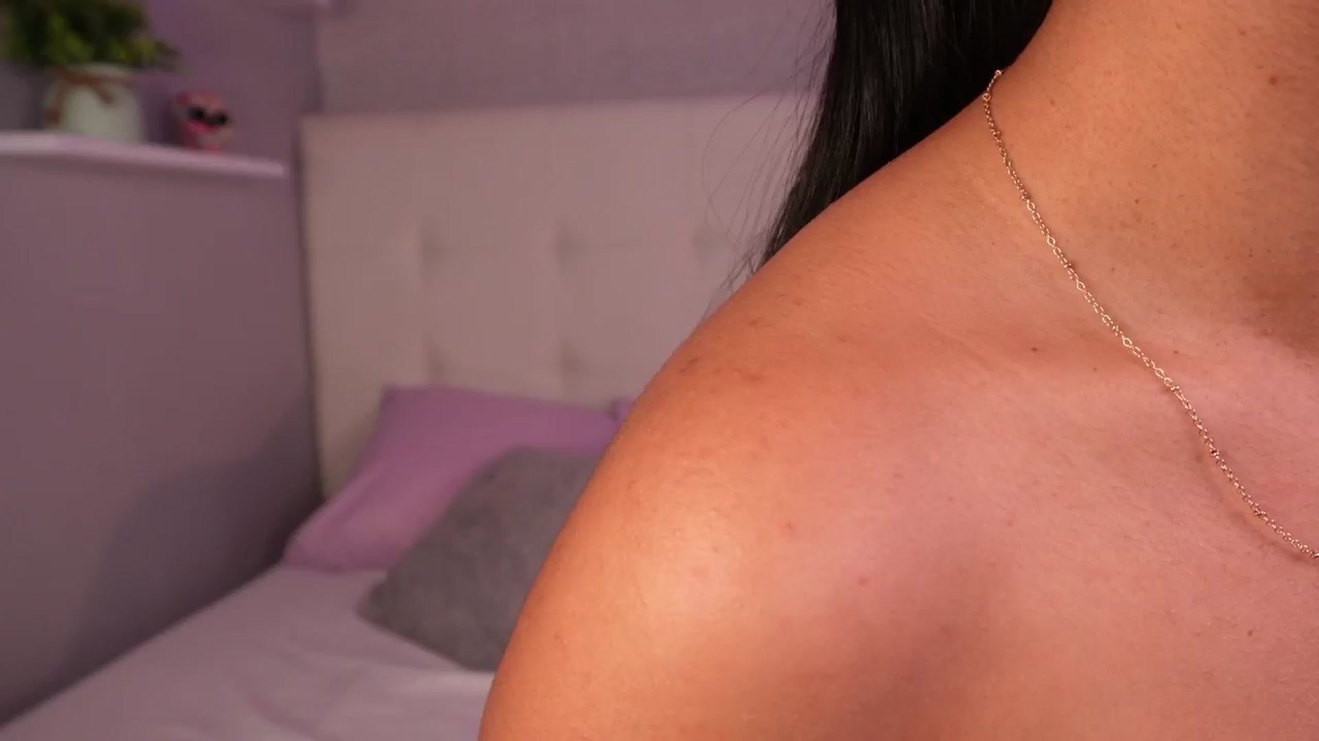 Gallery image thumbnail from Mia_gabbaai's myfreecams stream on, 09/28/2025, 15:21 image 10 of 20