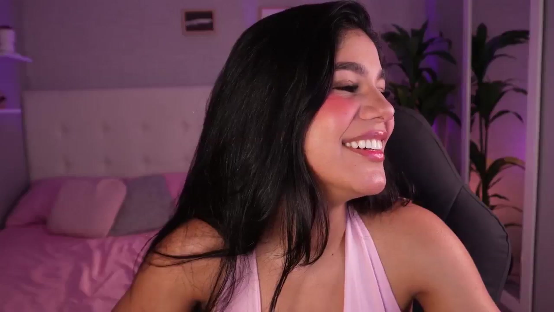 Gallery image thumbnail from Mia_gabbaai's myfreecams stream on, 10/15/2025, 15:05 image 14 of 20