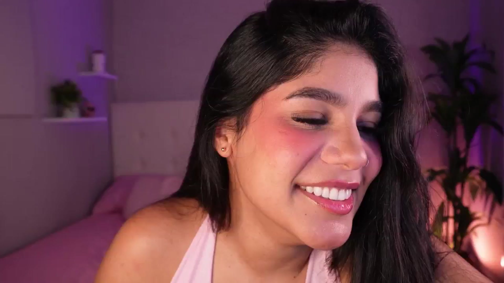 Gallery image thumbnail from Mia_gabbaai's myfreecams stream on, 10/15/2025, 18:36 image 2 of 20