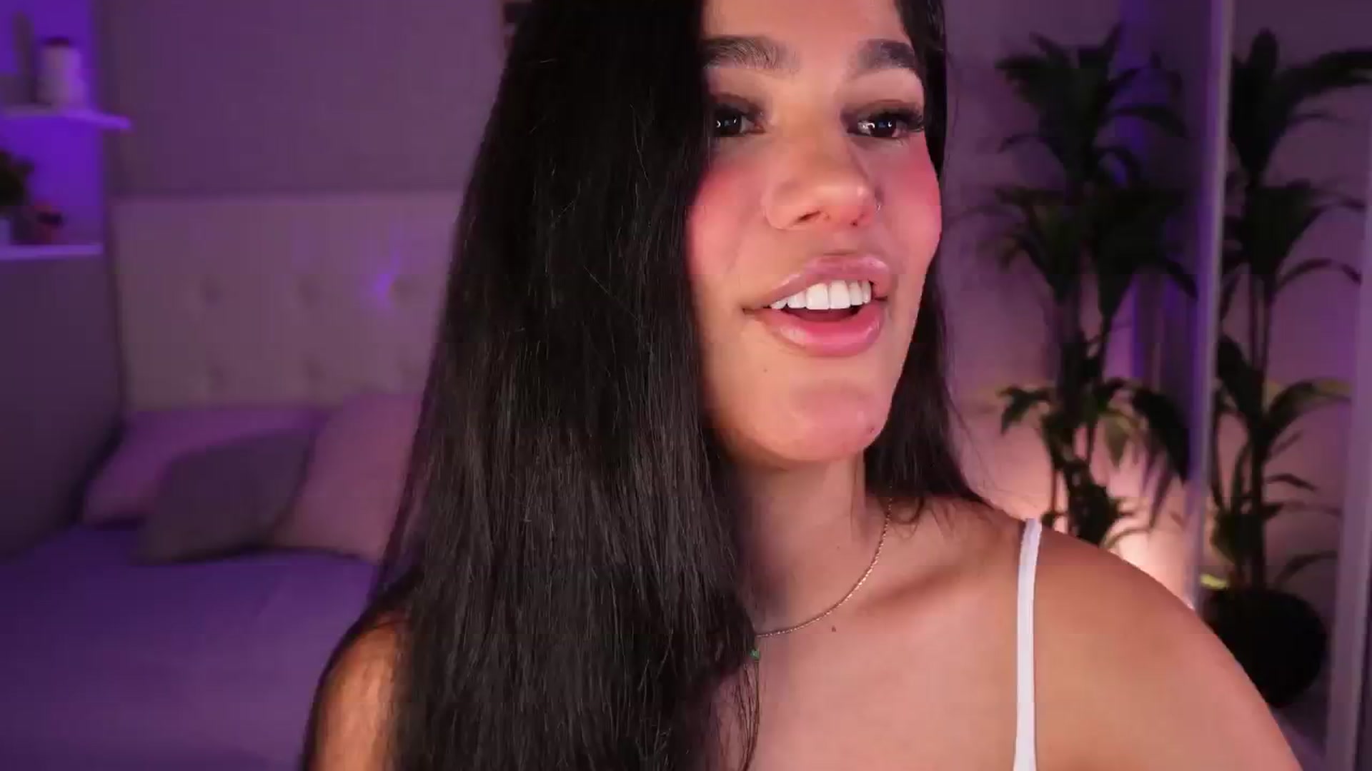 Gallery image thumbnail from Mia_gabbaai's myfreecams stream on, 10/21/2025, 14:20 image 7 of 20
