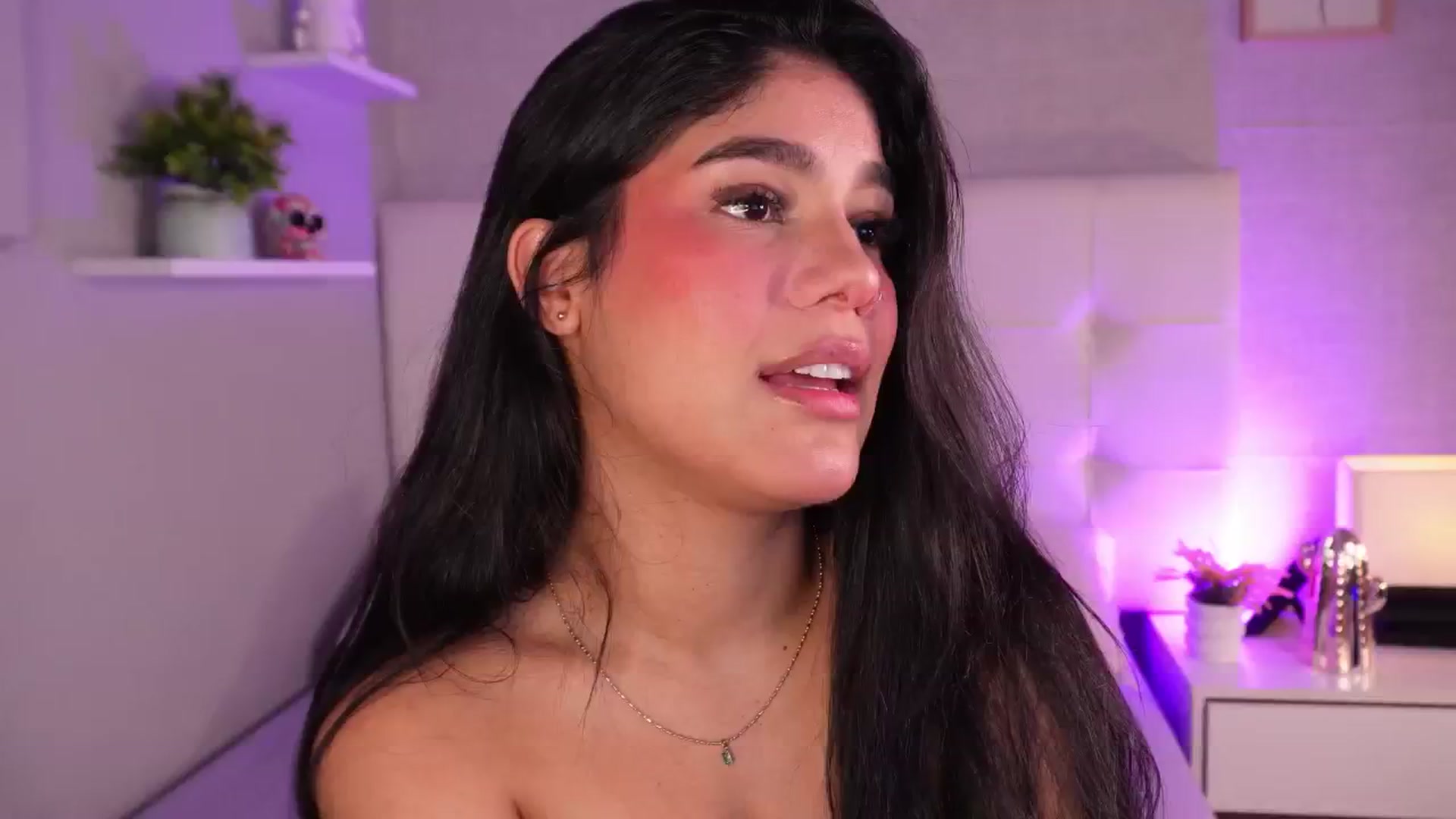 Gallery image thumbnail from Mia_gabbaai's myfreecams stream on, 10/21/2025, 17:45 image 4 of 20