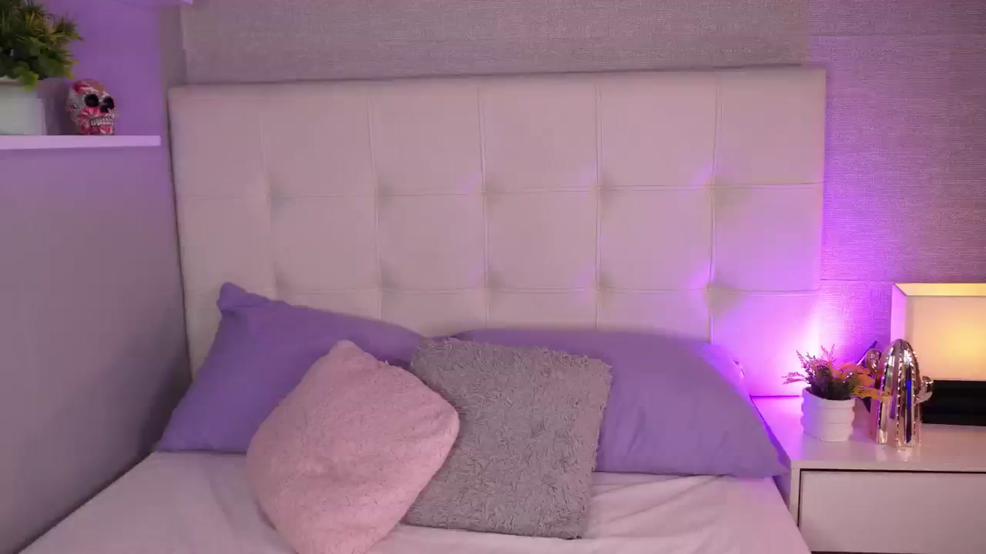 Gallery image thumbnail from Mia_gabbaai's myfreecams stream on, 10/25/2025, 15:38 image 17 of 20