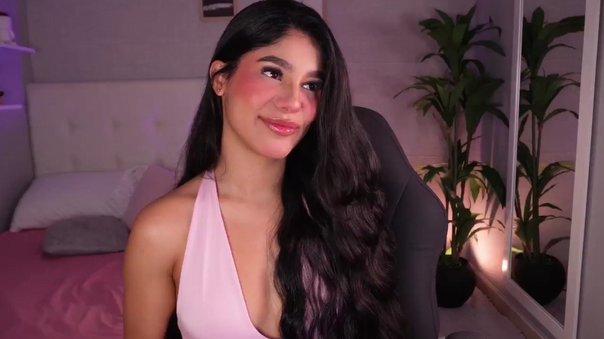 Gallery image thumbnail from Mia_gabbaai's myfreecams stream on, 10/29/2025, 14:27 image 4 of 20