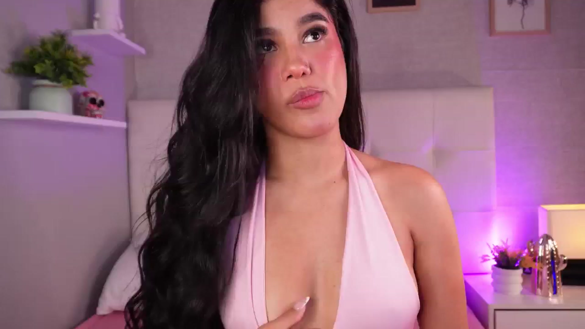 Gallery image thumbnail from Mia_gabbaai's myfreecams stream on, 10/29/2025, 18:32 image 7 of 20