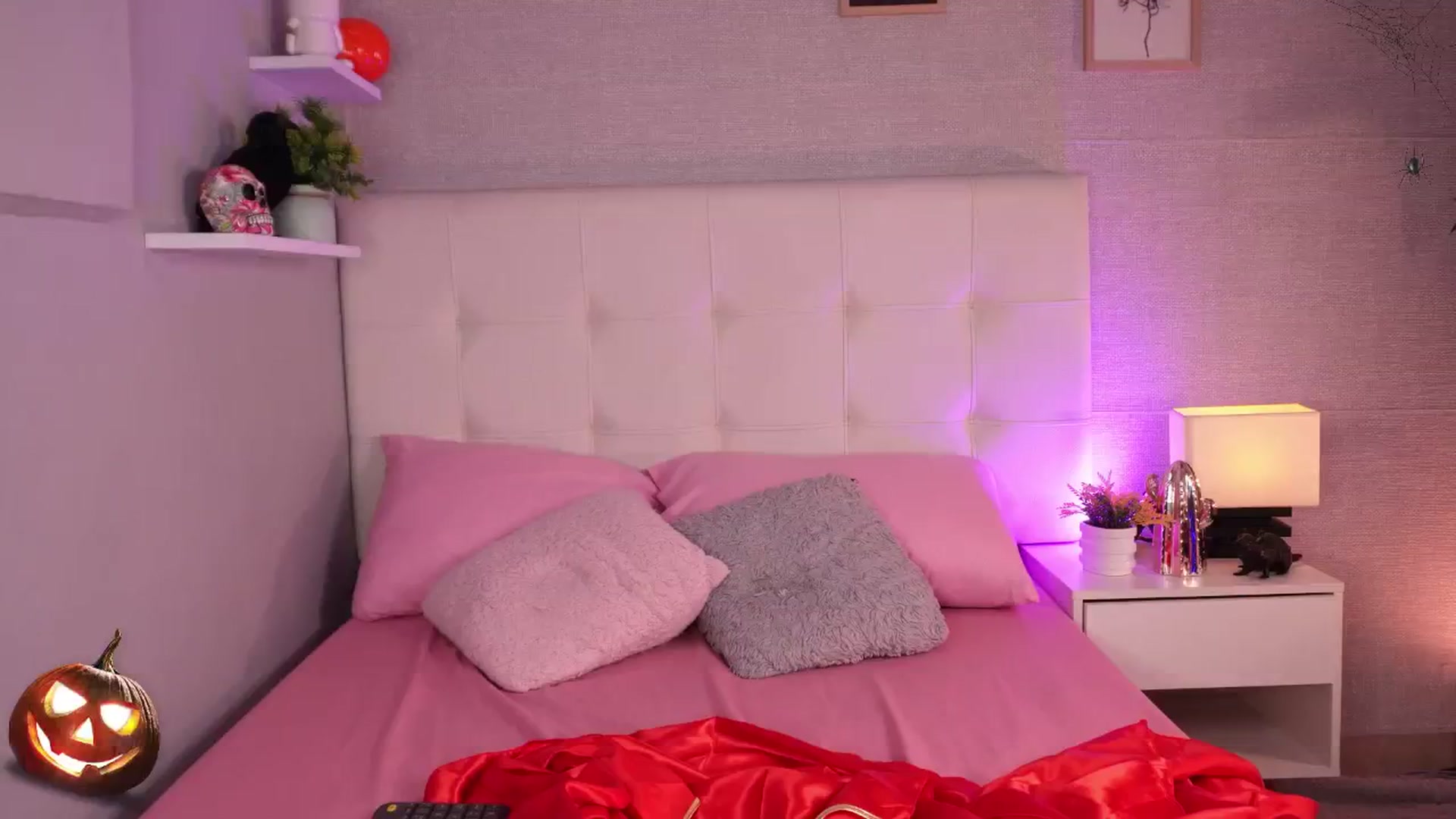 Gallery image thumbnail from Mia_gabbaai's myfreecams stream on, 10/31/2025, 15:31 image 10 of 20