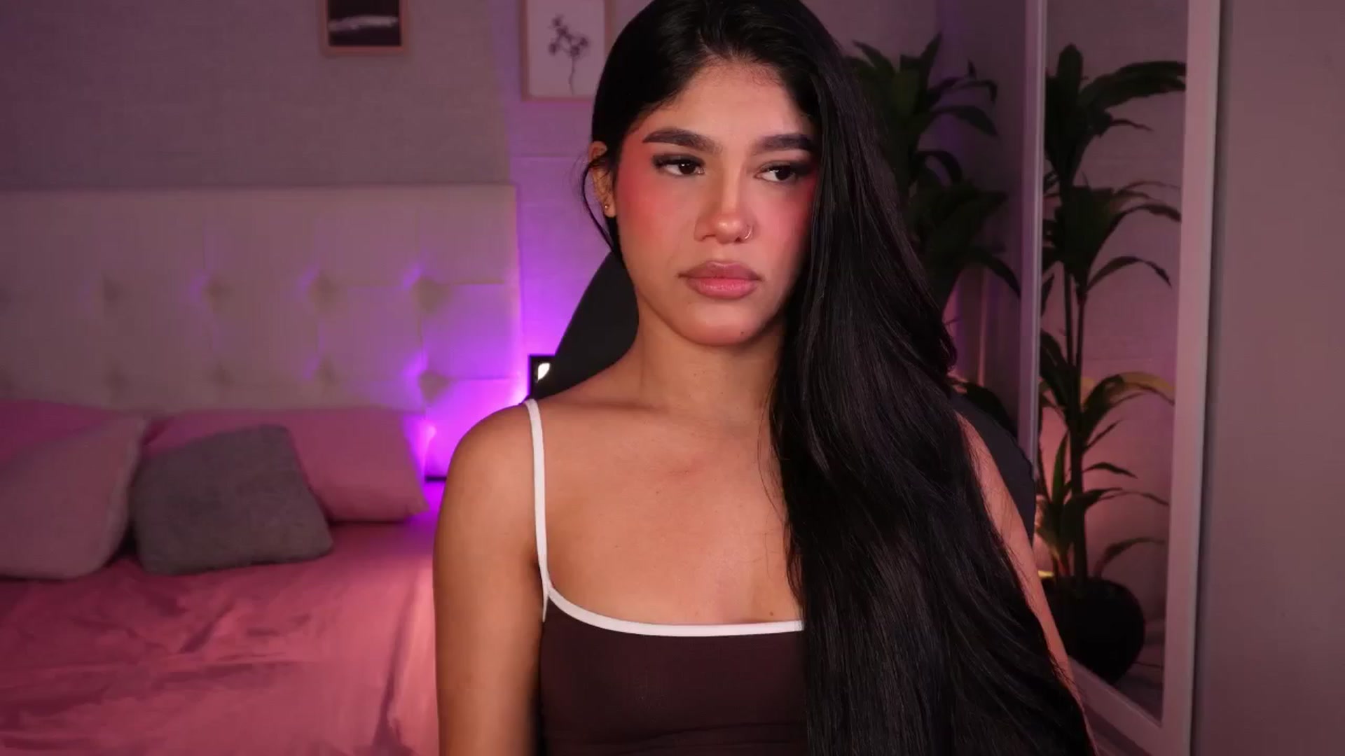 Gallery image thumbnail from Mia_gabbaai's myfreecams stream on, 11/01/2025, 15:55 image 14 of 20