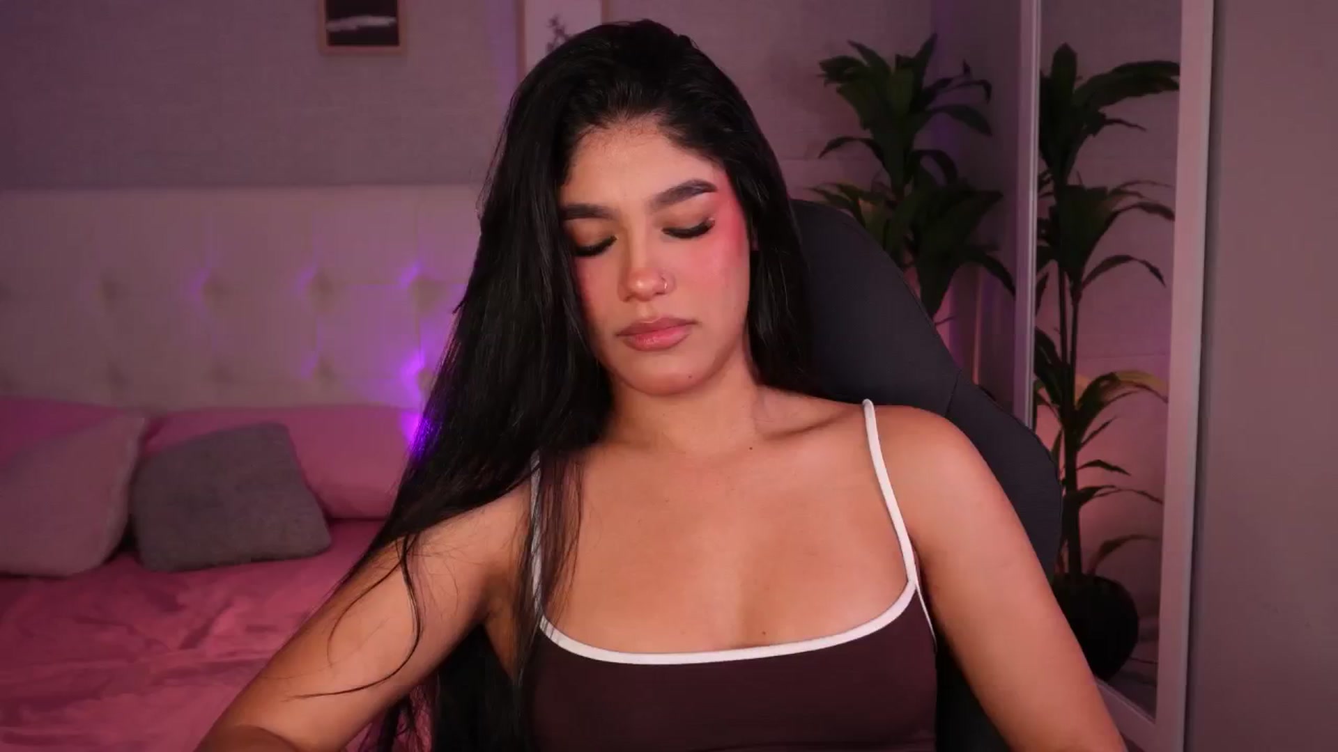 Gallery image thumbnail from Mia_gabbaai's myfreecams stream on, 11/01/2025, 15:55 image 13 of 20