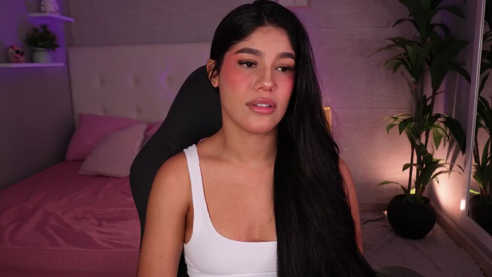 Gallery image thumbnail from Mia_gabbaai's myfreecams stream on, 11/02/2025, 17:34 image 4 of 20