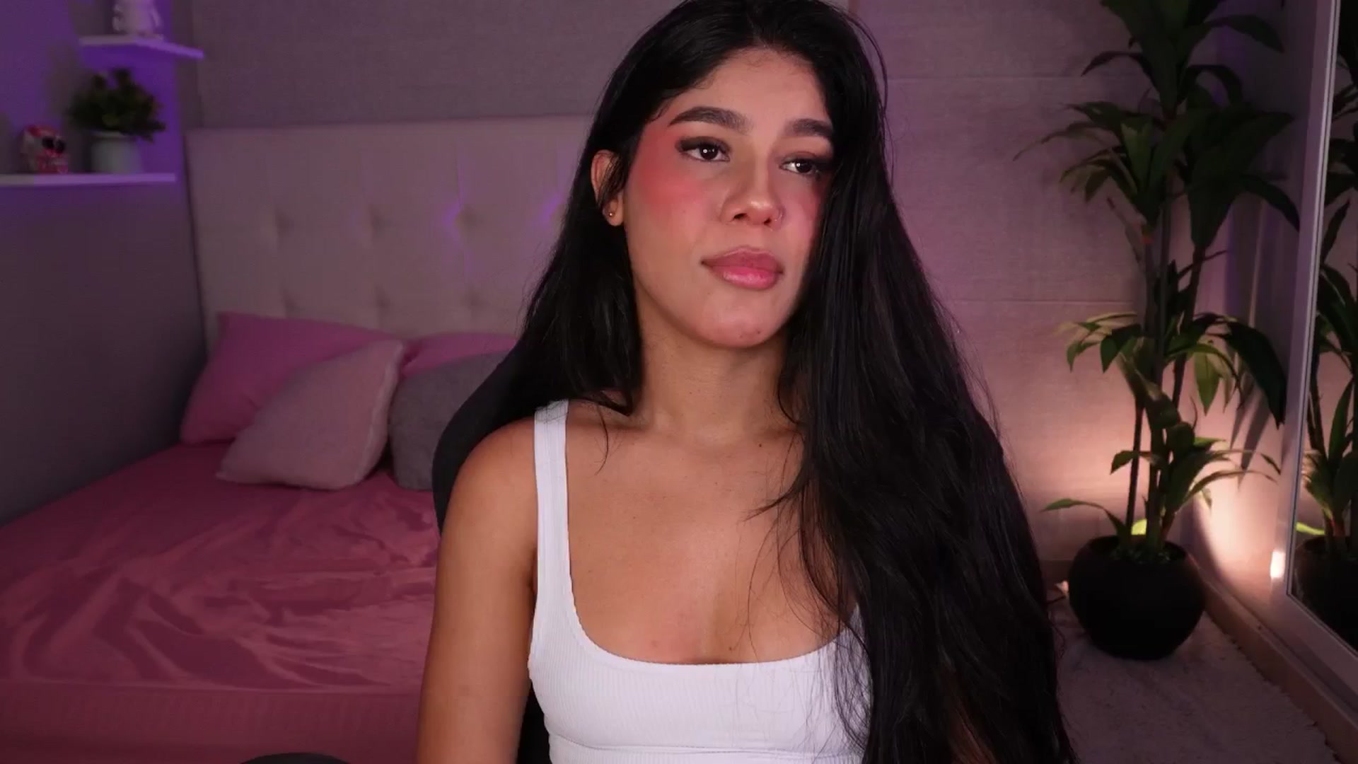 Gallery image thumbnail from Mia_gabbaai's myfreecams stream on, 11/02/2025, 17:34 image 3 of 20
