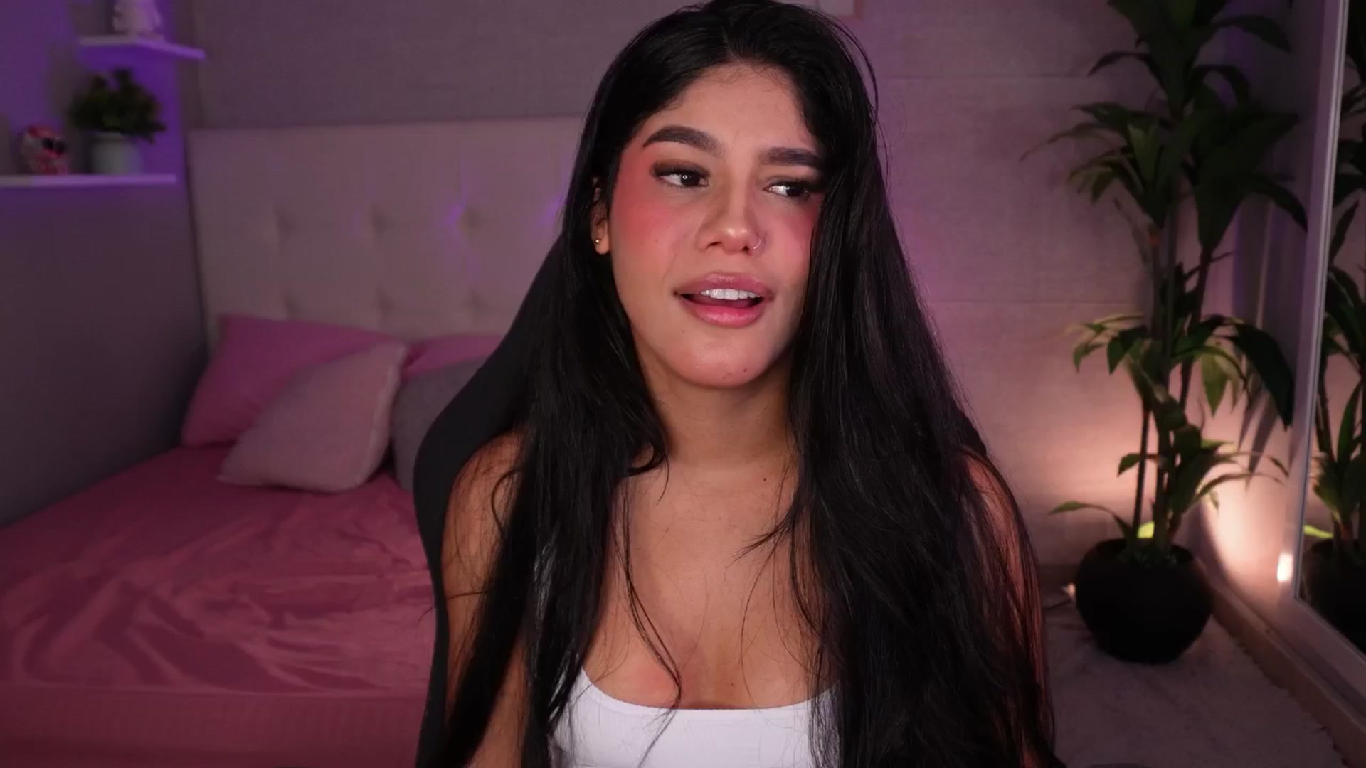 Gallery image thumbnail from Mia_gabbaai's myfreecams stream on, 11/02/2025, 17:34 image 2 of 20