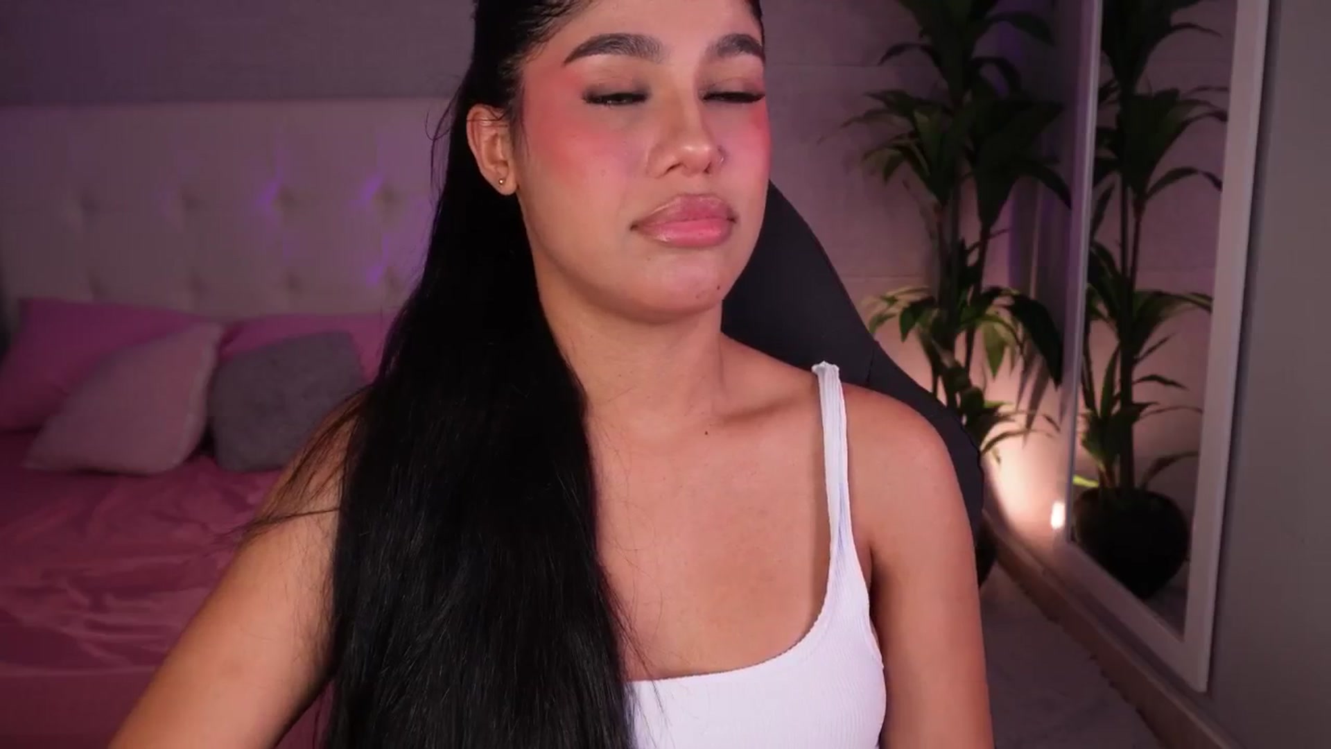 Gallery image thumbnail from Mia_gabbaai's myfreecams stream on, 11/02/2025, 18:31 image 15 of 20