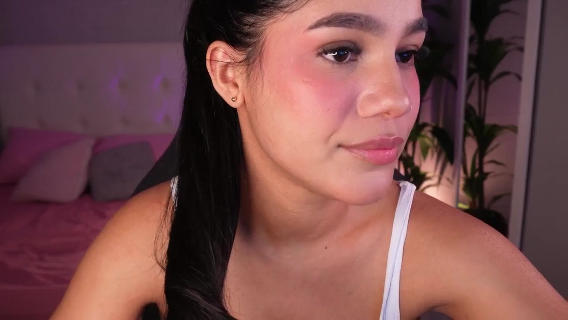 Gallery image thumbnail from Mia_gabbaai's myfreecams stream on, 11/02/2025, 18:31 image 16 of 20