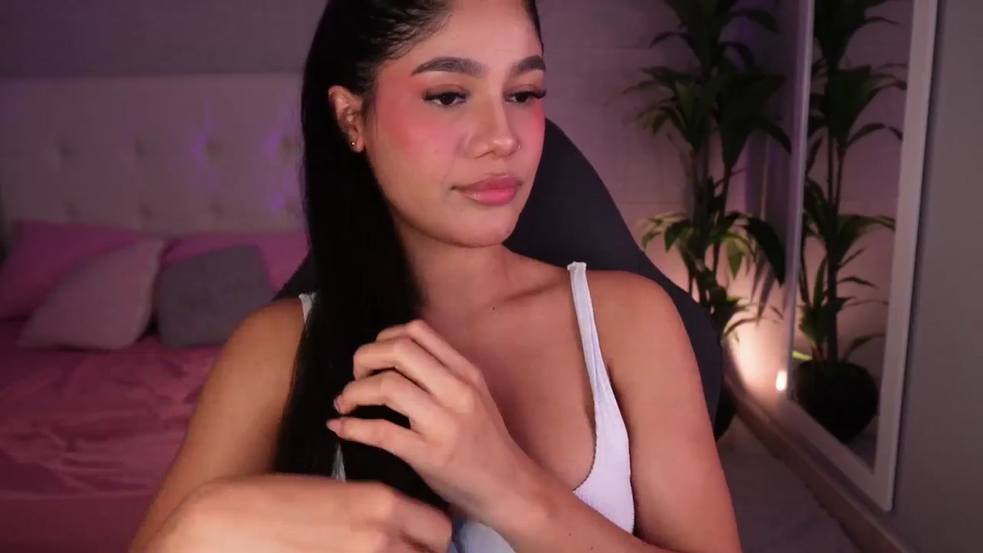 Gallery image thumbnail from Mia_gabbaai's myfreecams stream on, 11/02/2025, 18:31 image 19 of 20