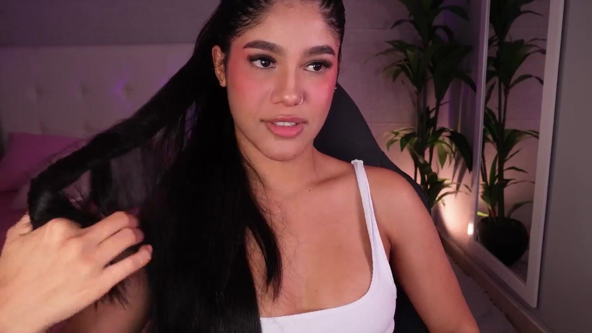 Gallery image thumbnail from Mia_gabbaai's myfreecams stream on, 11/02/2025, 18:31 image 18 of 20