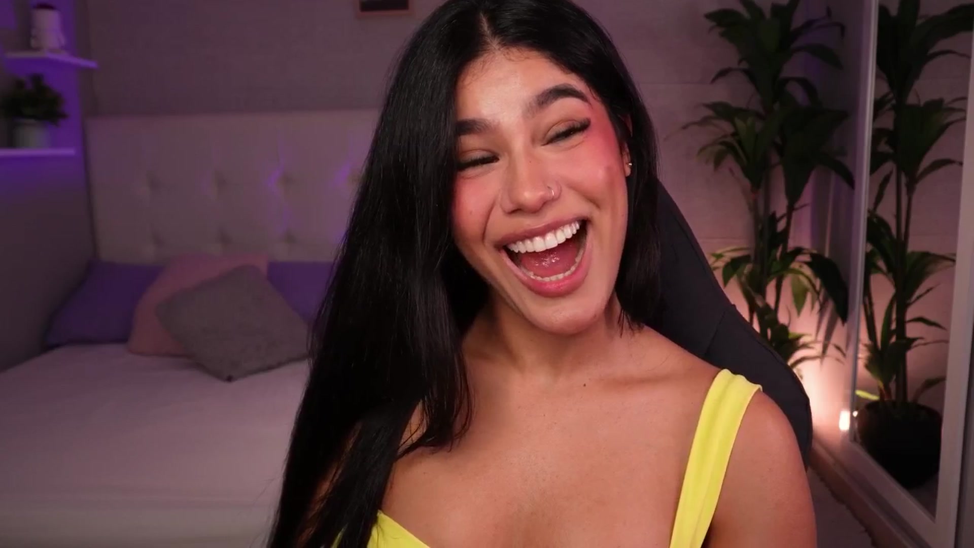 Gallery image thumbnail from Mia_gabbaai's myfreecams stream on, 11/03/2025, 16:52 image 19 of 20