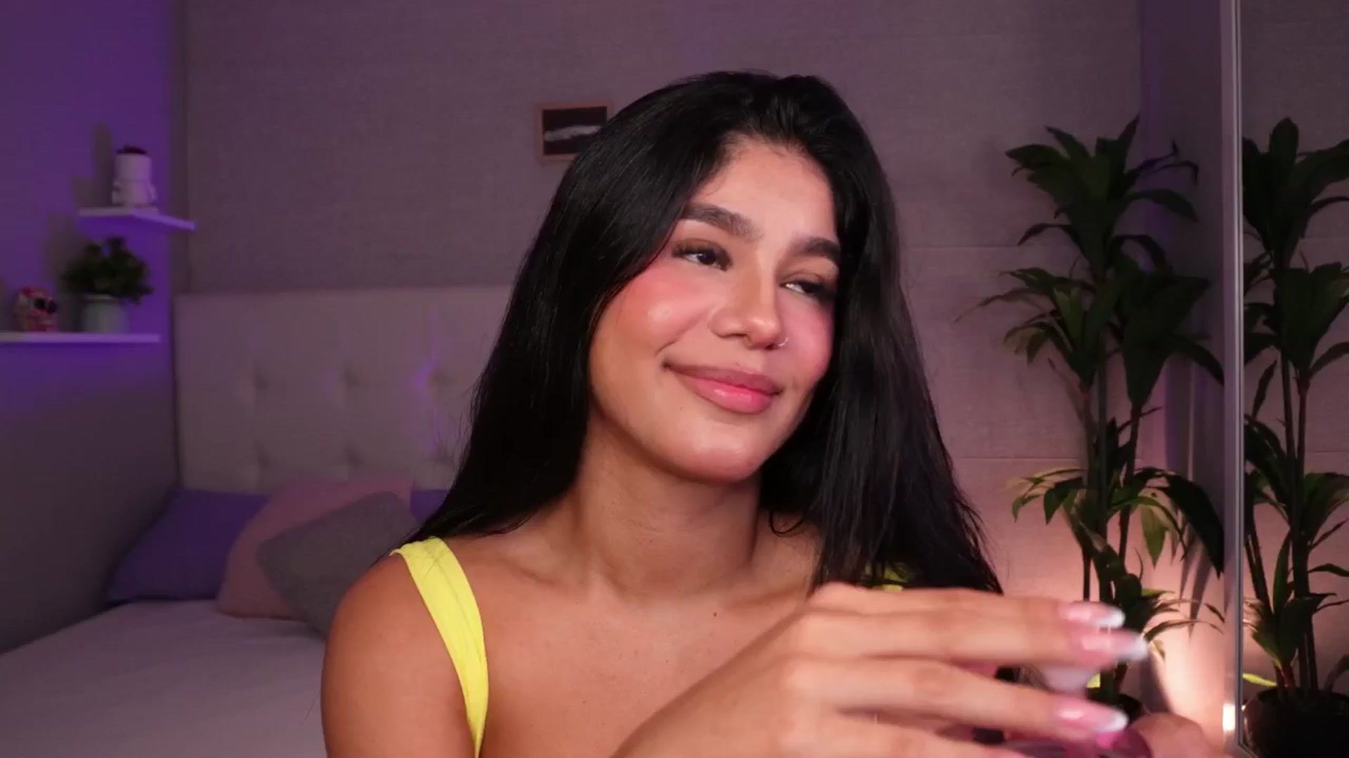 Gallery image thumbnail from Mia_gabbaai's myfreecams stream on, 11/03/2025, 18:32 image 2 of 20