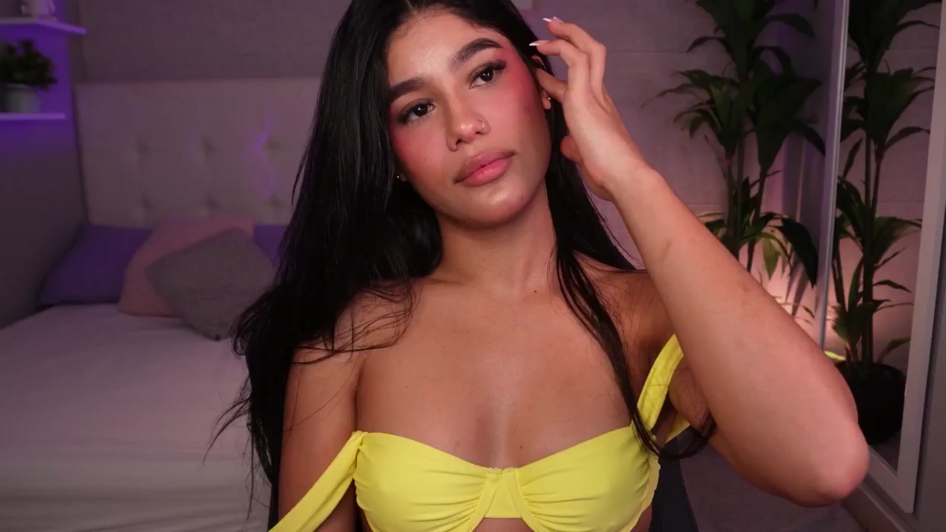 Gallery image thumbnail from Mia_gabbaai's myfreecams stream on, 11/03/2025, 18:32 image 13 of 20