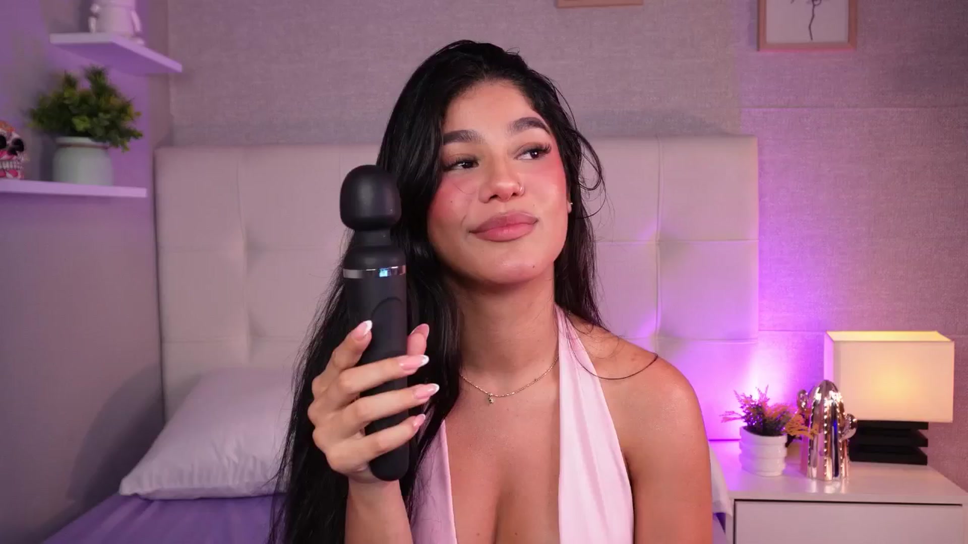 Gallery image thumbnail from Mia_gabbaai's myfreecams stream on, 11/08/2025, 18:33 image 19 of 20
