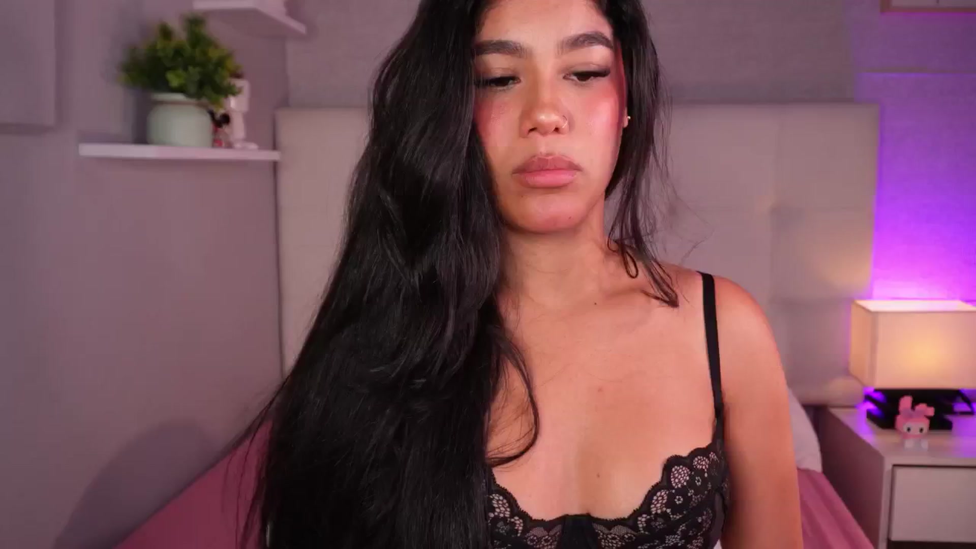 Gallery image thumbnail from Mia_gabbaai's myfreecams stream on, 12/26/2025, 18:33 image 2 of 20