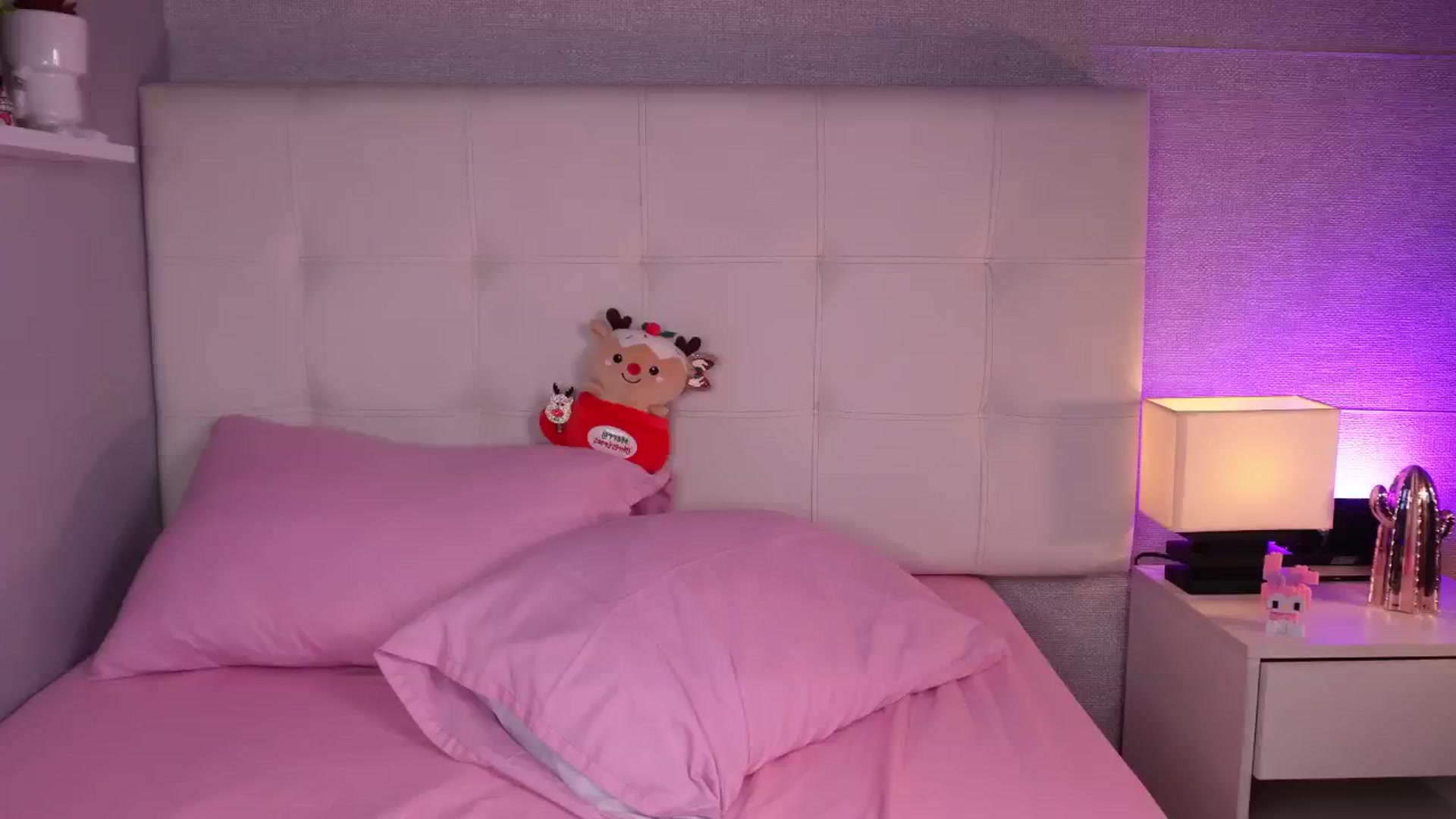 Gallery image thumbnail from Mia_gabbaai's myfreecams stream on, 12/31/2025, 15:28 image 9 of 20