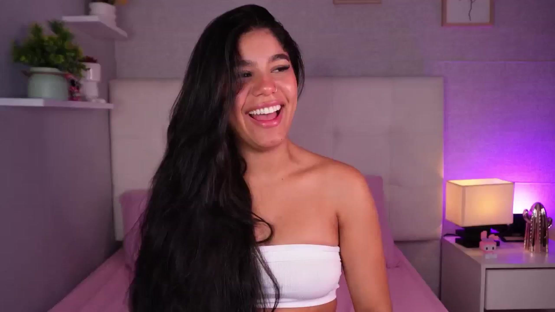 Gallery image thumbnail from Mia_gabbaai's myfreecams stream on, 01/02/2026, 14:19 image 18 of 20