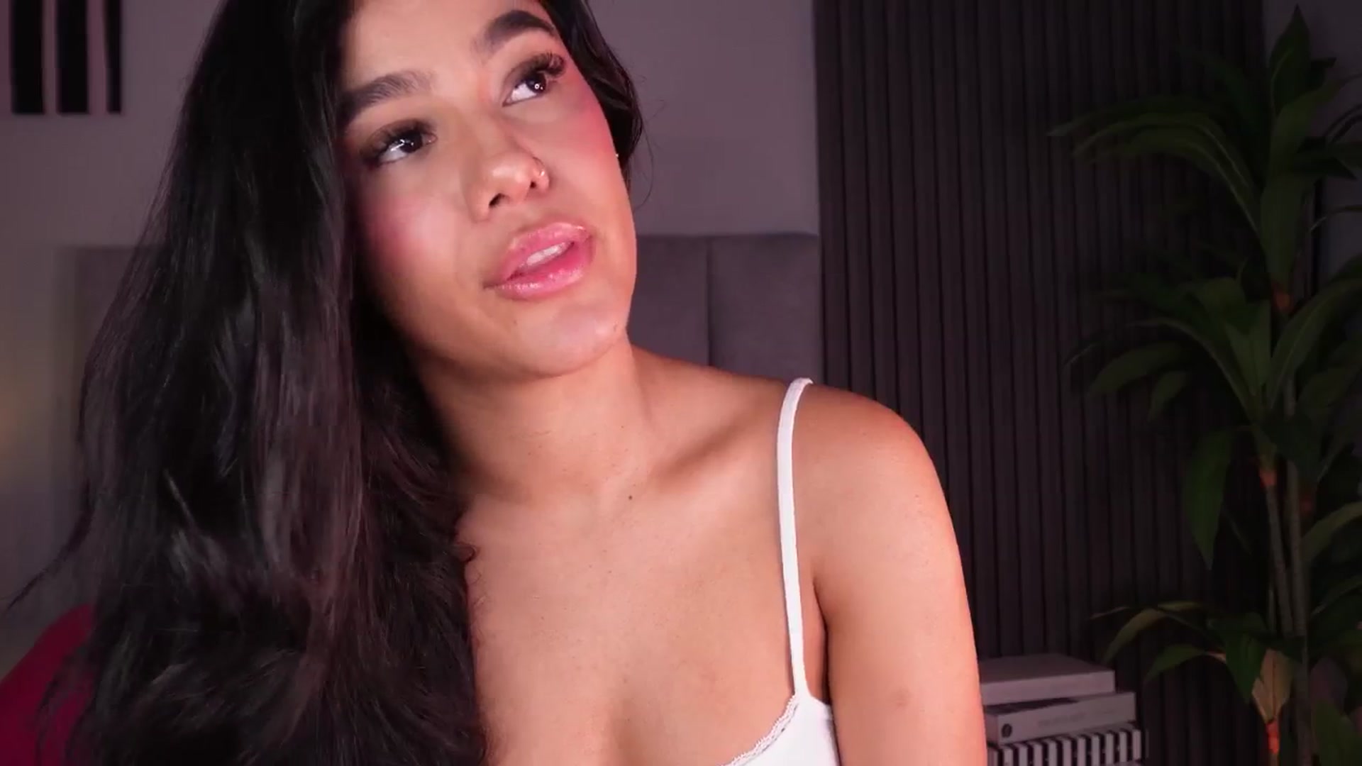 Gallery image thumbnail from Mia_gabbaai's myfreecams stream on, 03/07/2026, 16:25 image 17 of 20