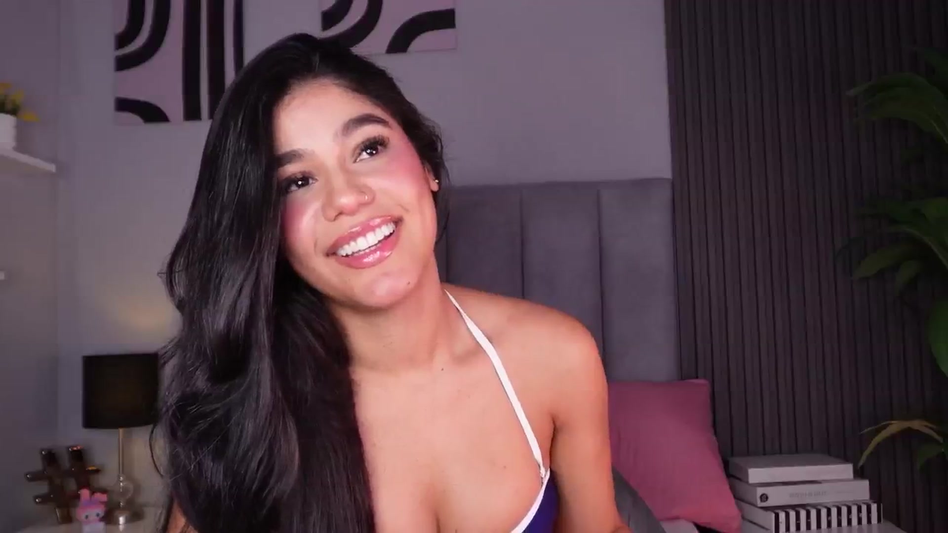 Gallery image thumbnail from Mia_gabbaai's myfreecams stream on, 03/10/2026, 14:17 image 18 of 20