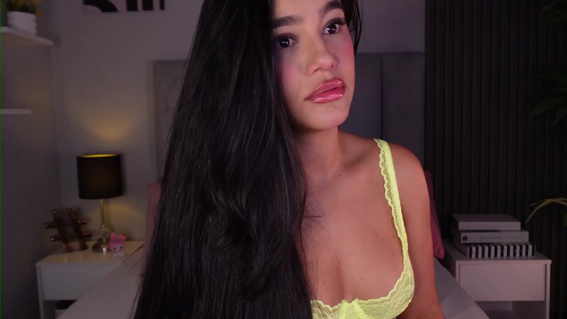 Gallery image thumbnail from Mia_gabbaai's myfreecams stream on, 03/11/2026, 13:46 image 3 of 20