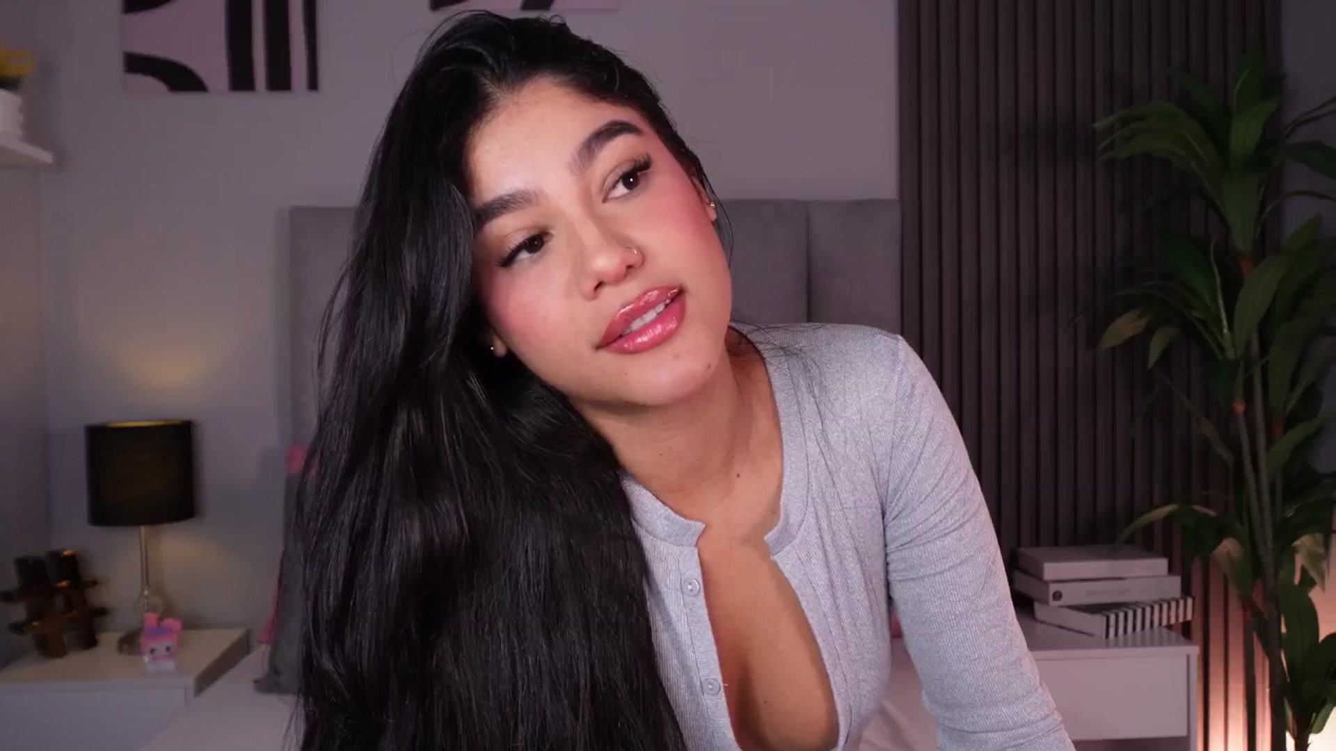 Gallery image thumbnail from Mia_gabbaai's myfreecams stream on, 03/25/2026, 13:17 image 11 of 20