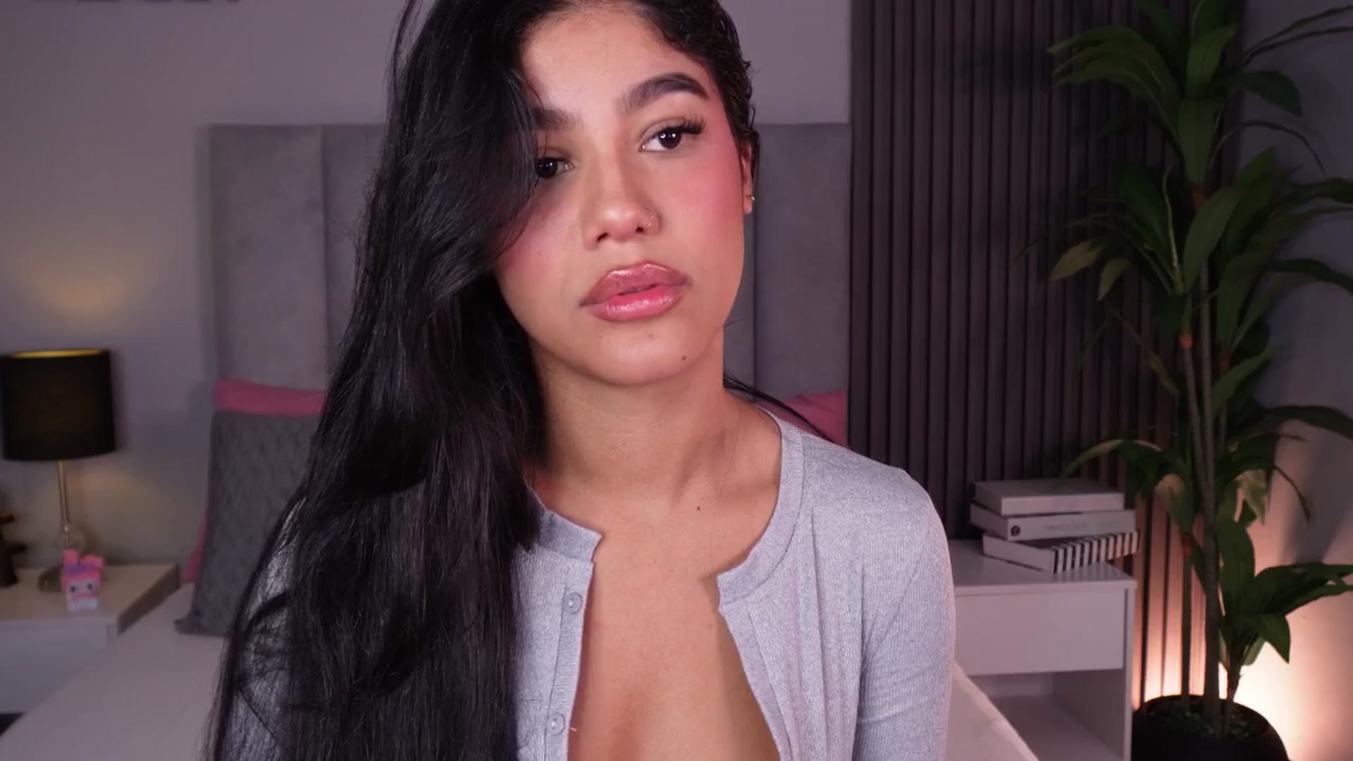 Gallery image thumbnail from Mia_gabbaai's myfreecams stream on, 03/25/2026, 14:21 image 2 of 20