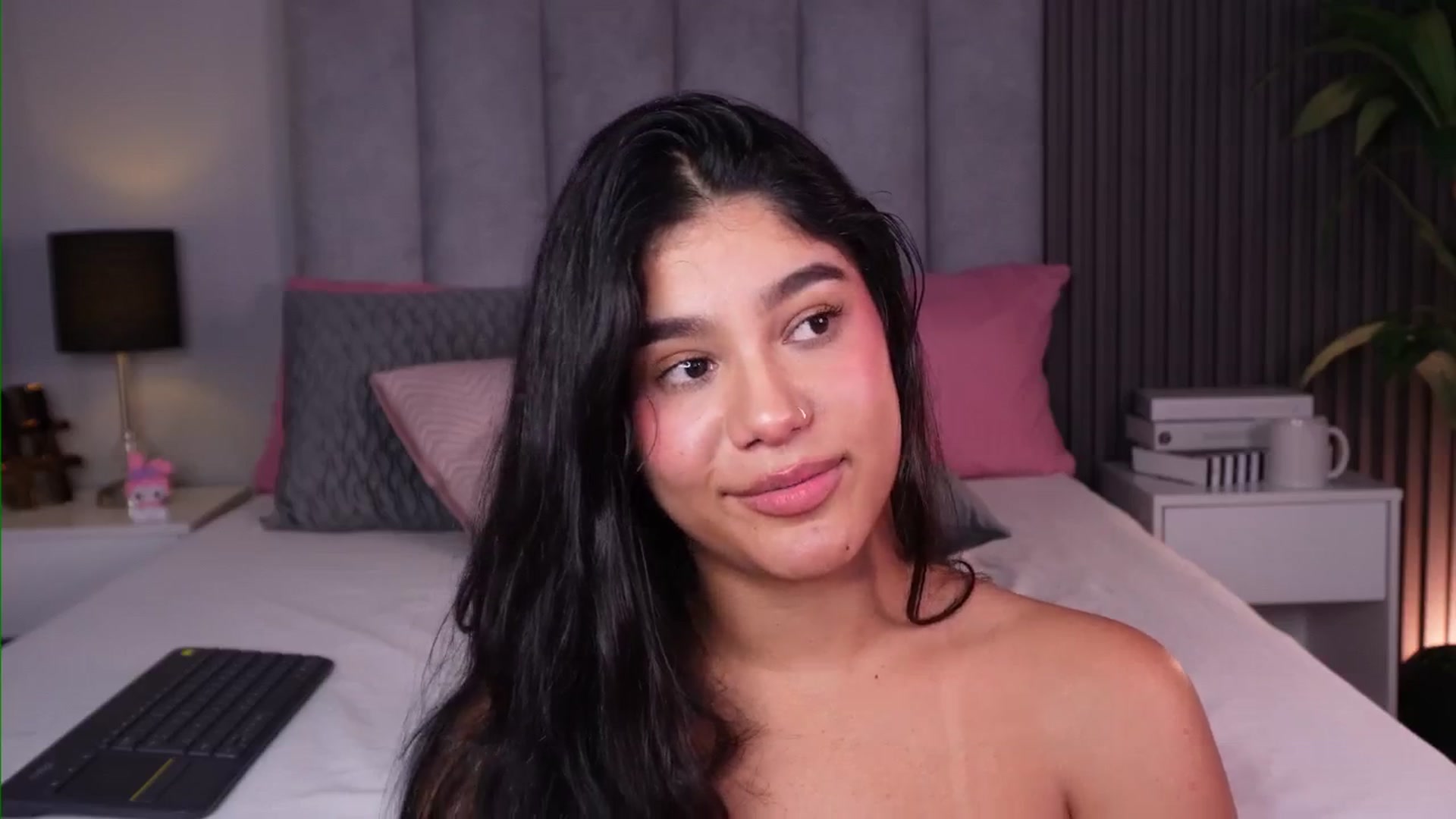 Gallery image thumbnail from Mia_gabbaai's myfreecams stream on, 03/27/2026, 18:30 image 10 of 20