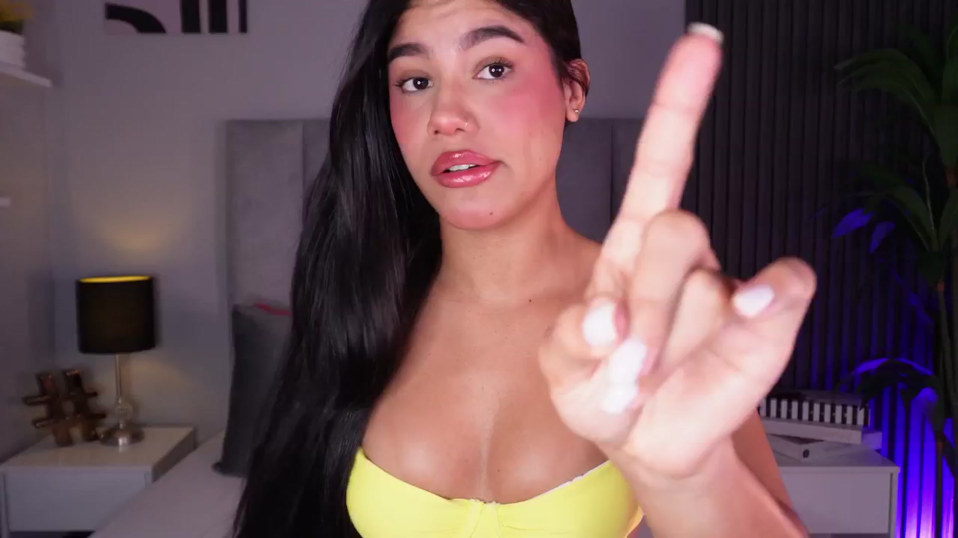 Gallery image thumbnail from Mia_gabbaai's myfreecams stream on, 04/06/2026, 13:06 image 15 of 20
