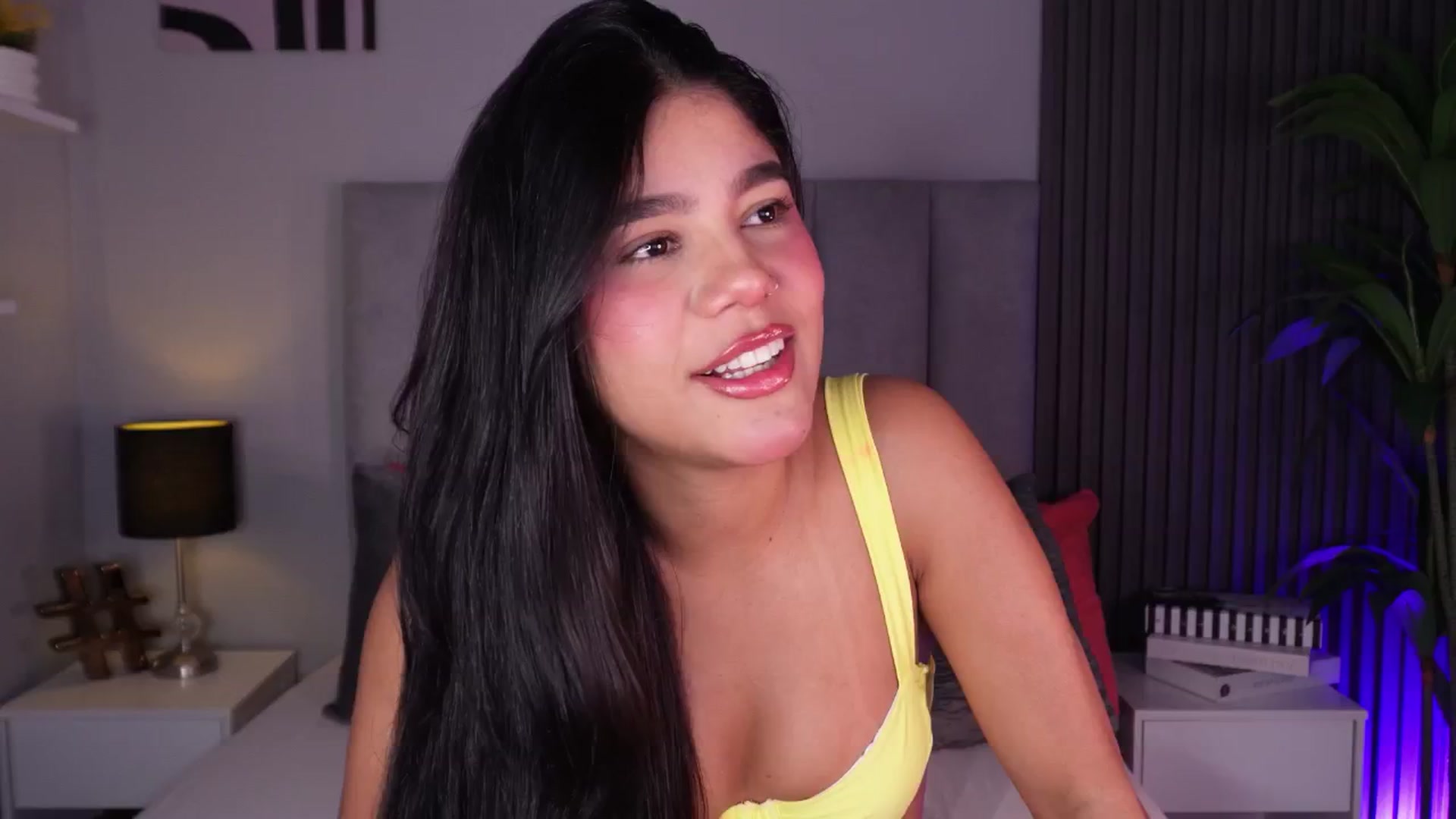Gallery image thumbnail from Mia_gabbaai's myfreecams stream on, 04/06/2026, 13:06 image 14 of 20
