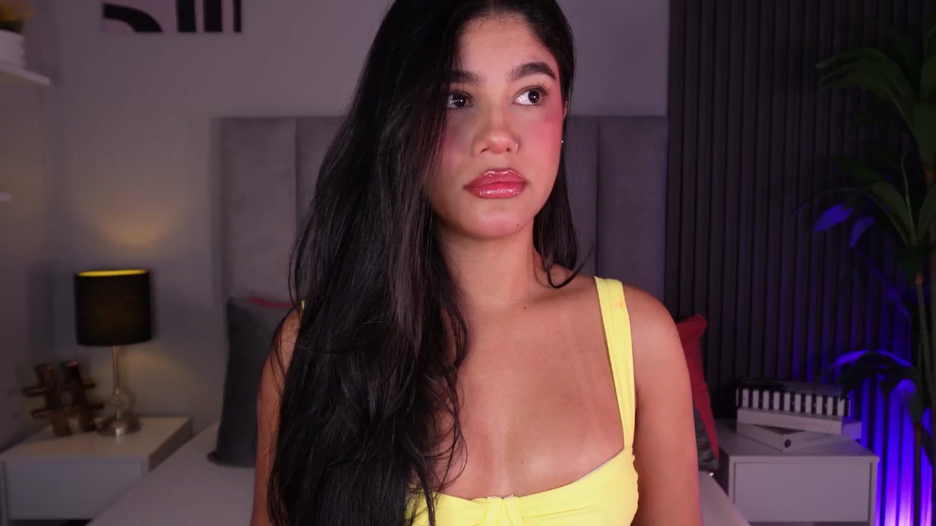 Gallery image thumbnail from Mia_gabbaai's myfreecams stream on, 04/06/2026, 13:06 image 1 of 20