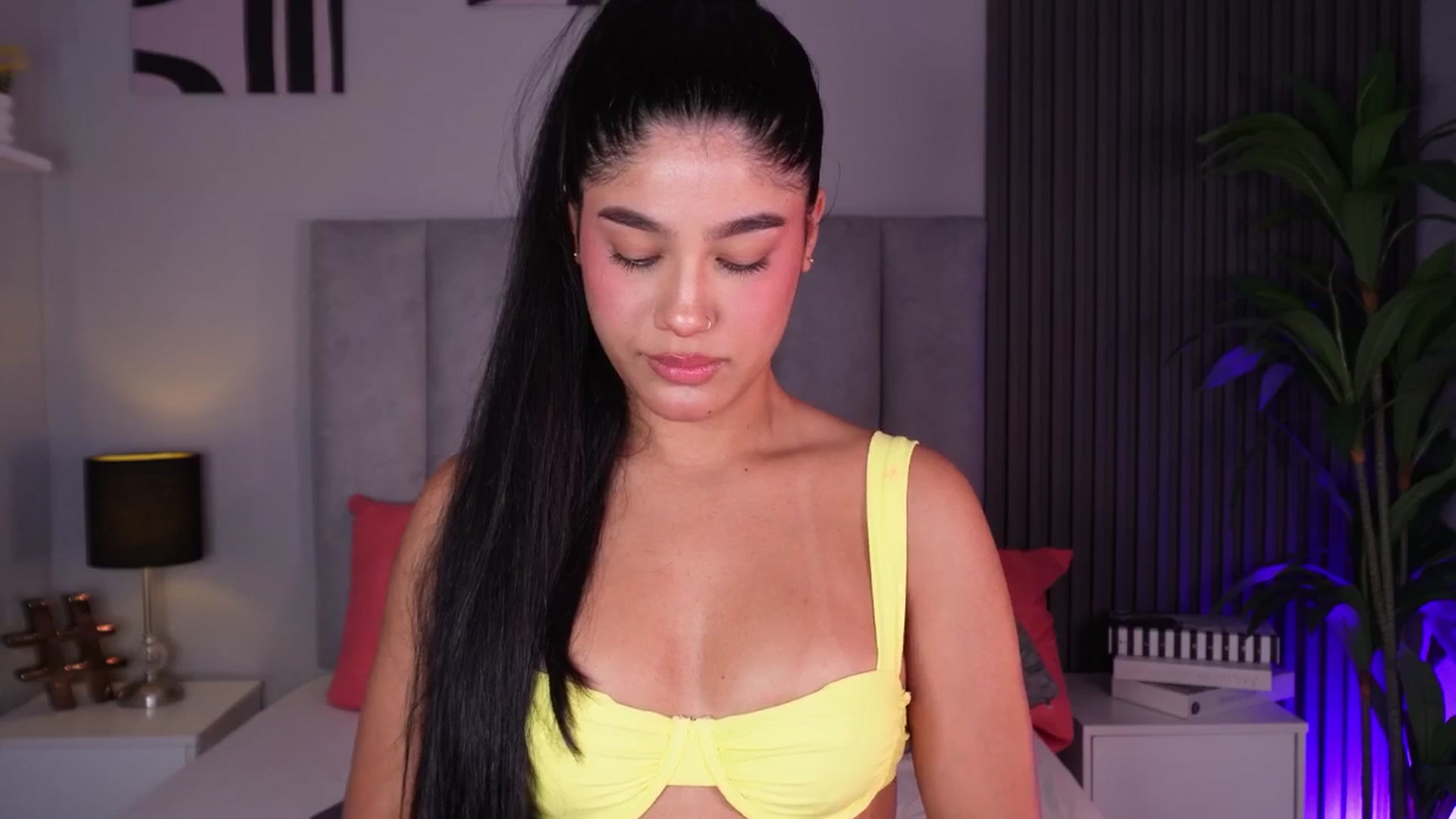 Gallery image thumbnail from Mia_gabbaai's myfreecams stream on, 04/06/2026, 15:16 image 19 of 20