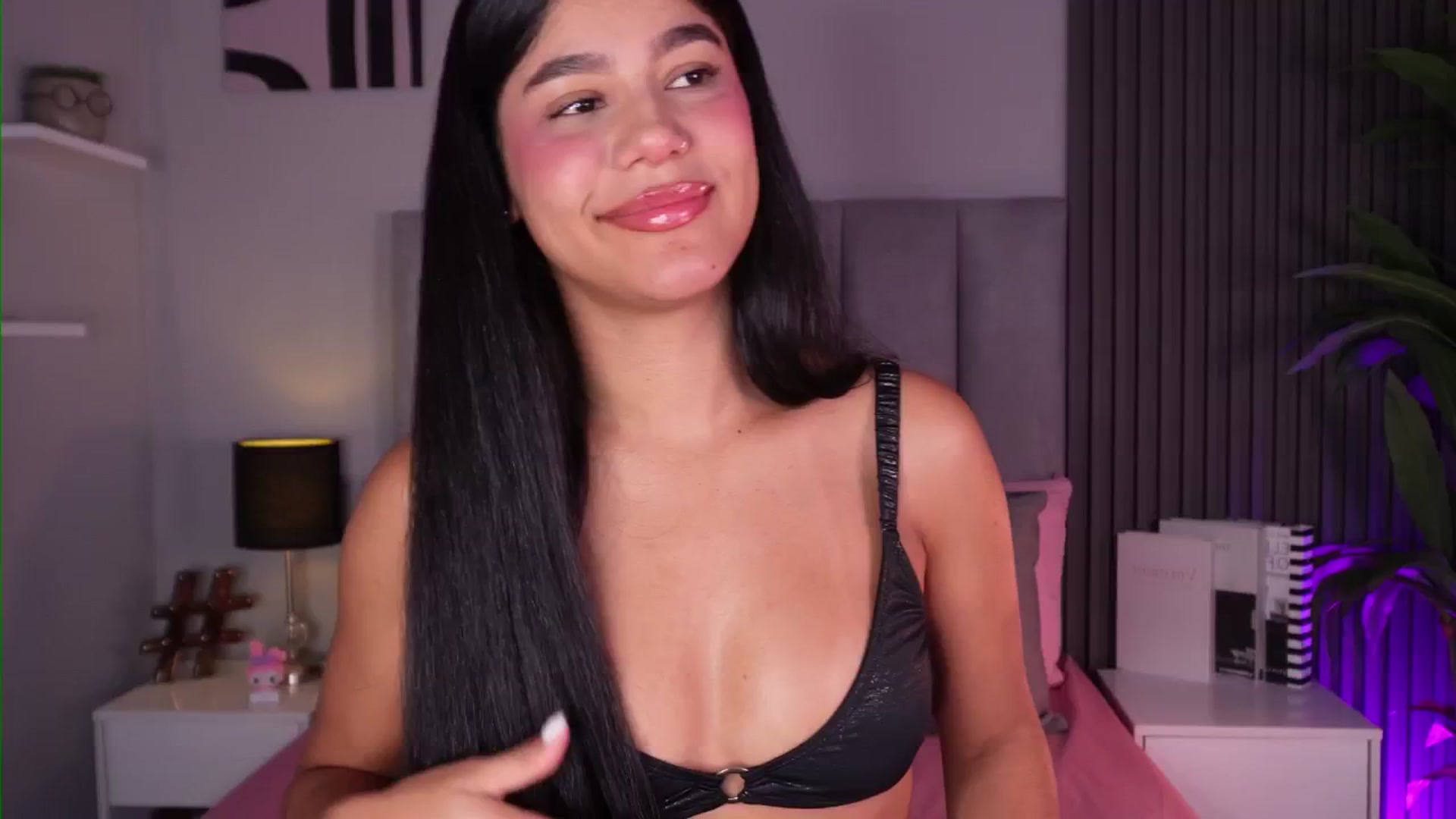 Gallery image thumbnail from Mia_gabbaai's myfreecams stream on, 04/12/2026, 14:48 image 1 of 20