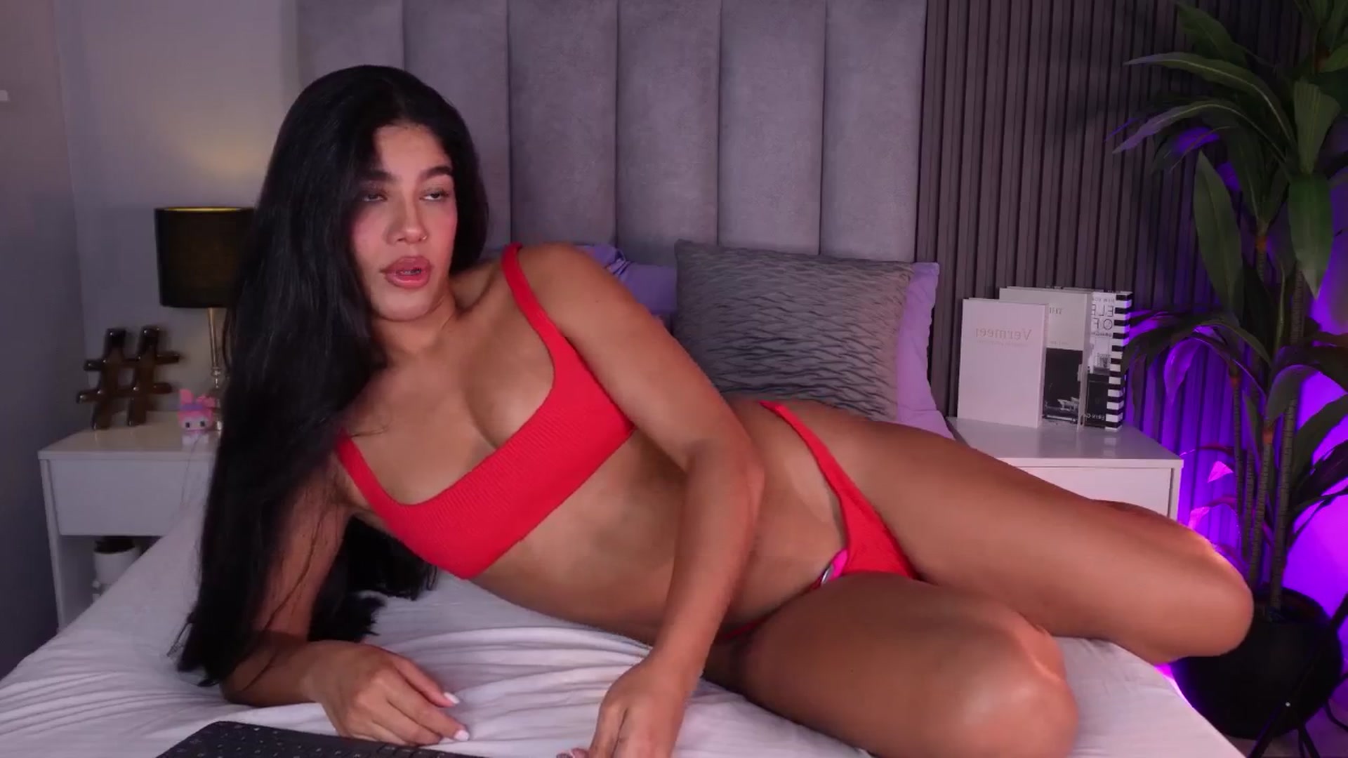 Gallery image thumbnail from Mia_gabbaai's myfreecams stream on, 04/13/2026, 16:16 image 8 of 20