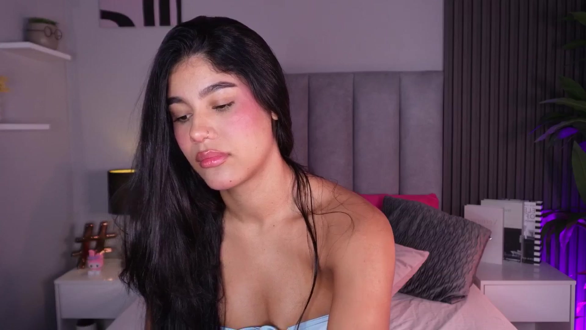 Gallery image thumbnail from Mia_gabbaai's myfreecams stream on, 04/15/2026, 15:11 image 13 of 20