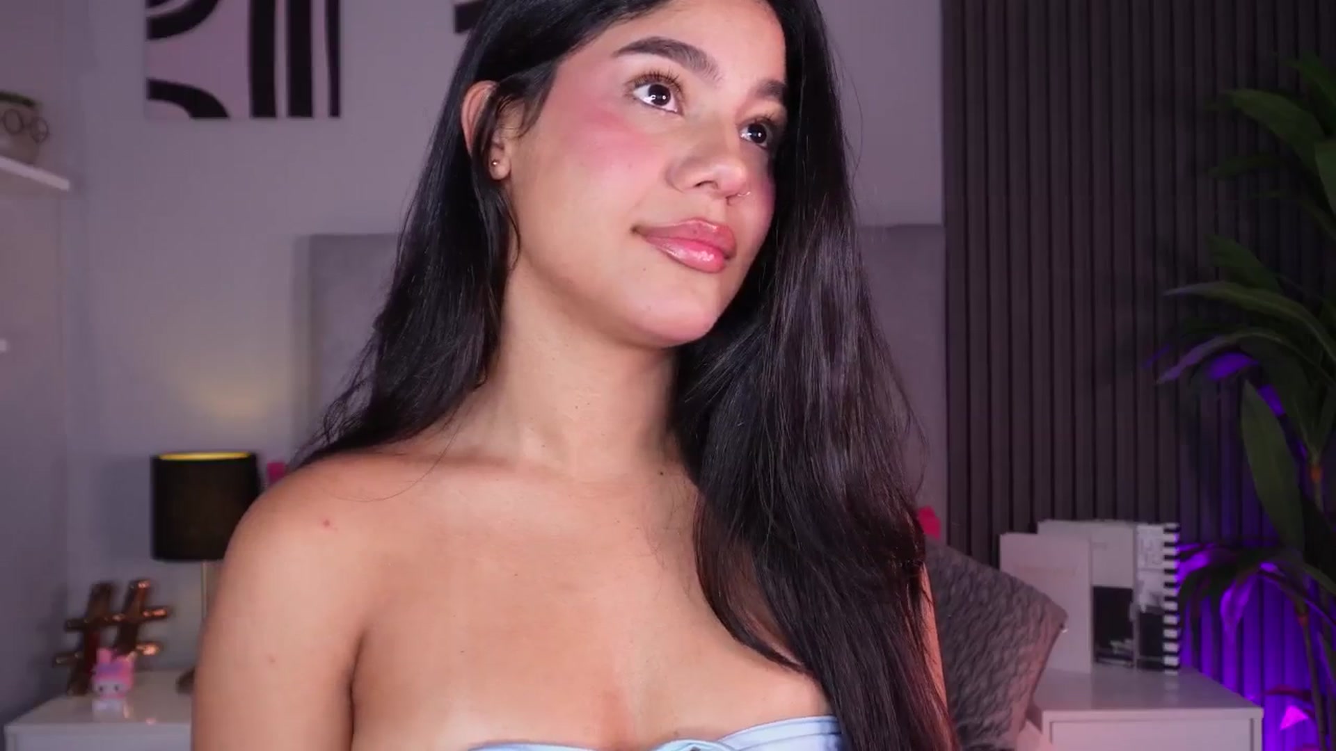 Gallery image thumbnail from Mia_gabbaai's myfreecams stream on, 04/15/2026, 15:11 image 9 of 20
