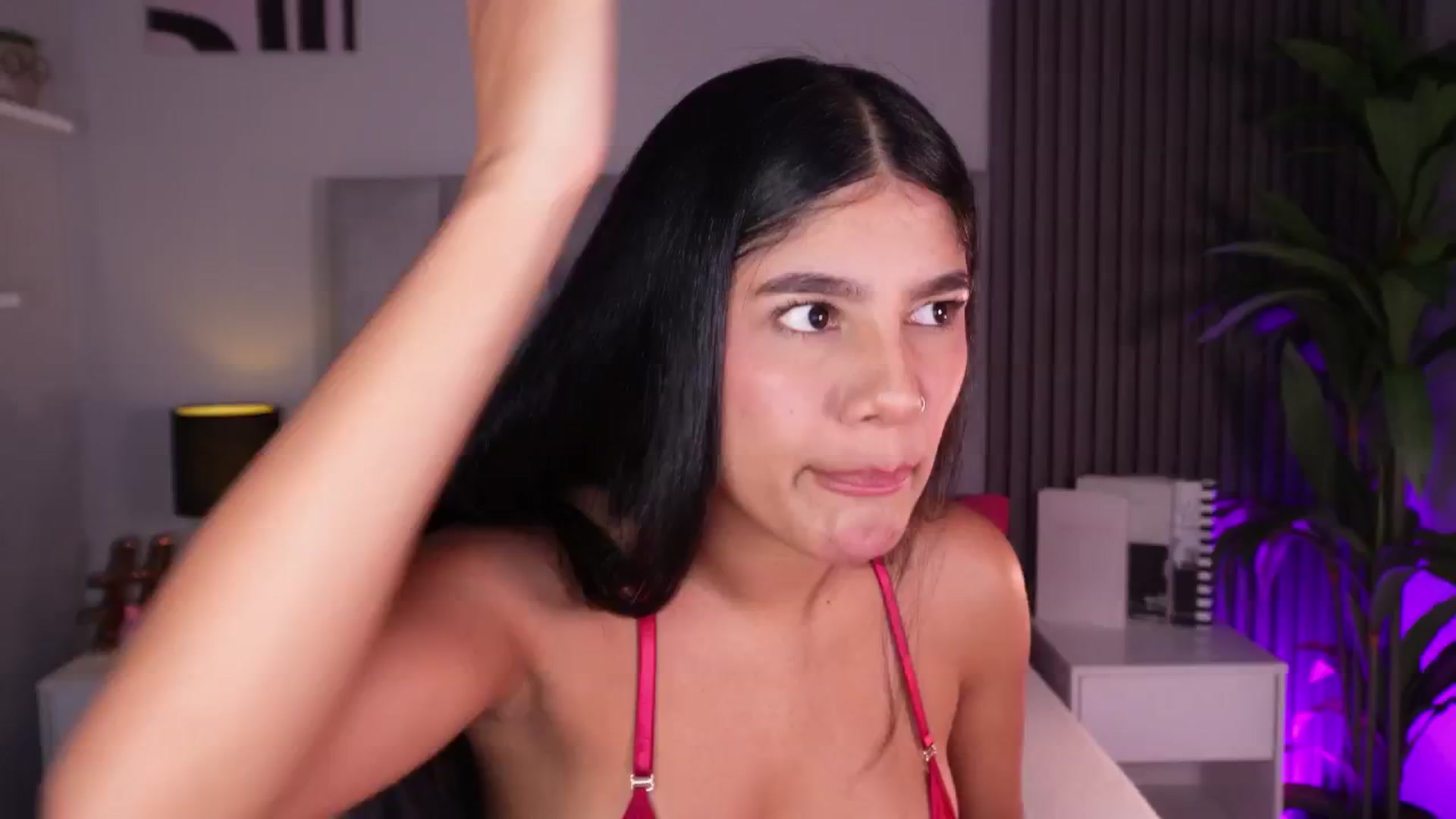 Gallery image thumbnail from Mia_gabbaai's myfreecams stream on, 04/16/2026, 15:41 image 9 of 20